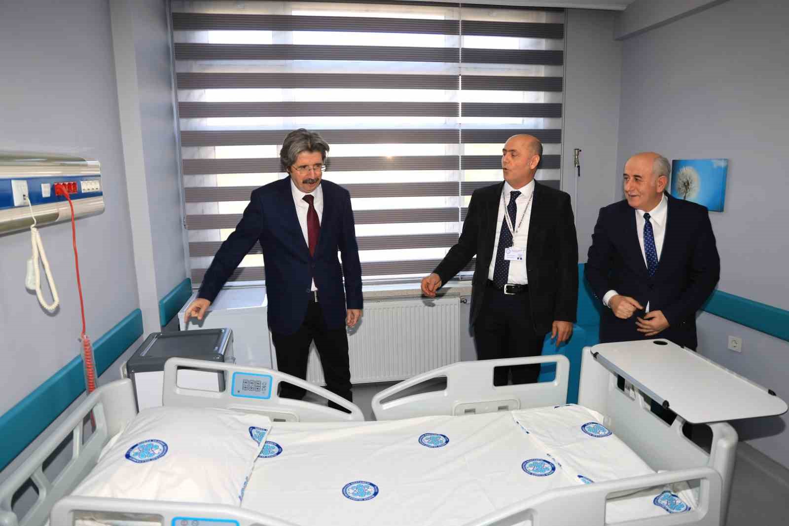 BUÜ Hastanesinin ikinci ortopedi kliniği hizmete açıldı
