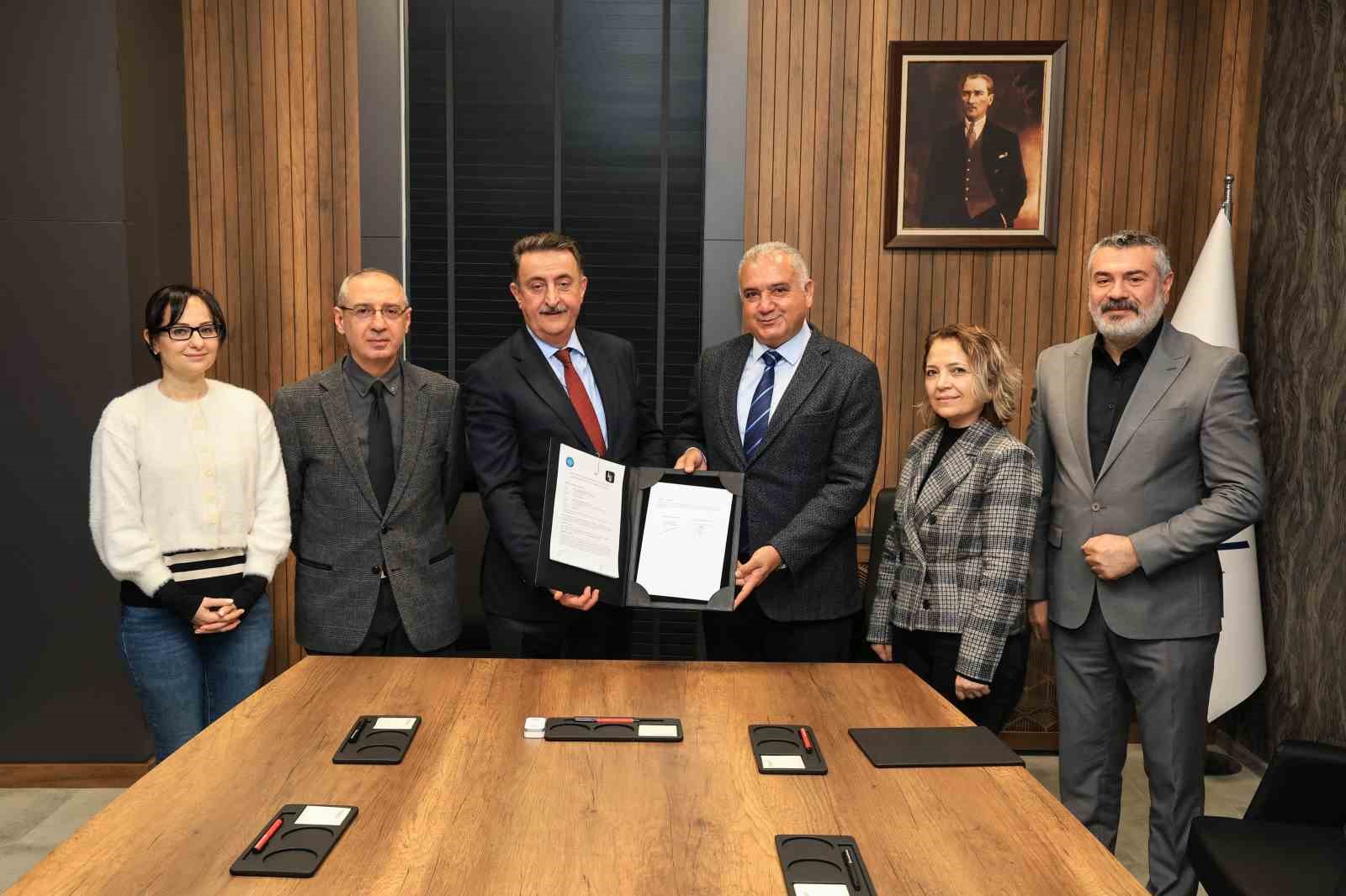 BUÜ sanat ile bilimi buluşturacak
