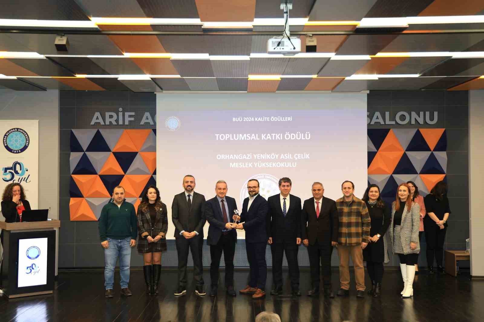 BUÜ’de 2024 yılı kalite ödülleri sahiplerini buldu
