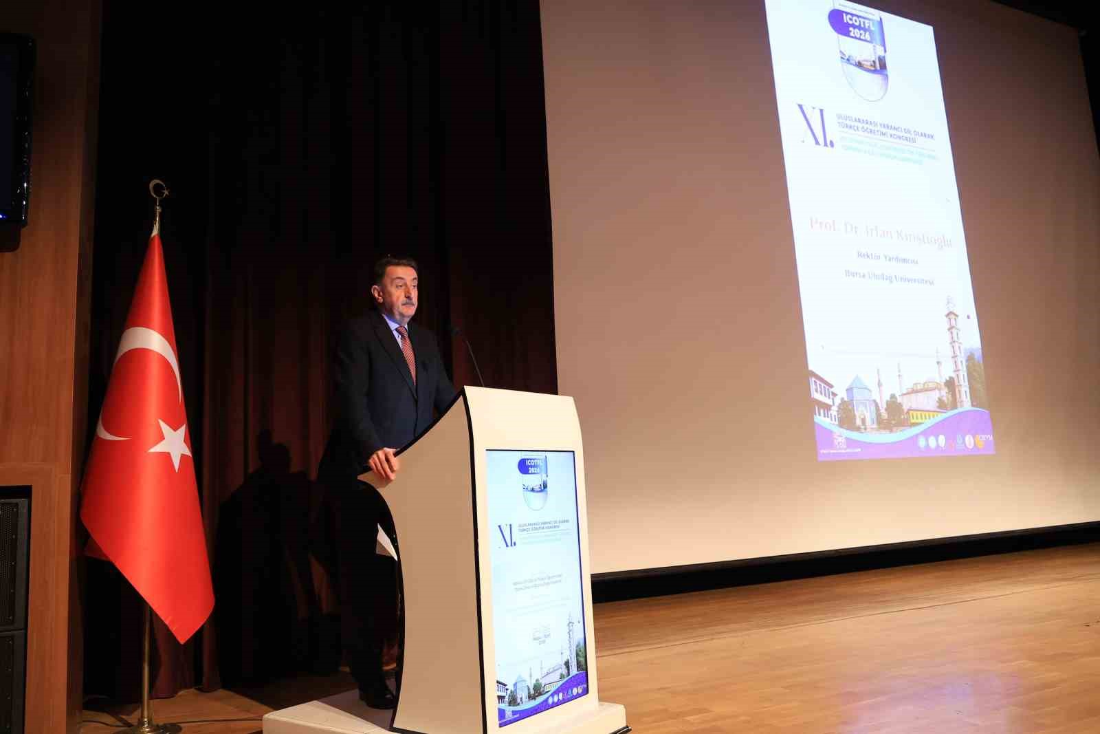 BUÜ’de Türkçenin geleceği konuşuldu
