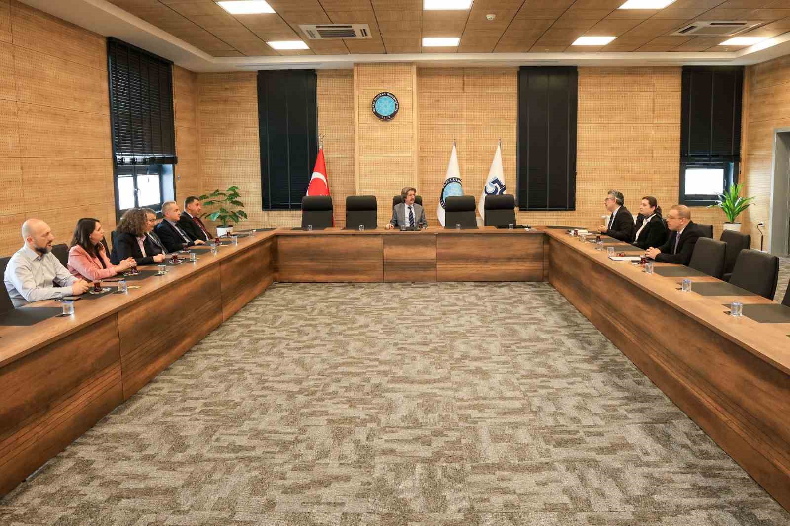 BUÜ’nün kalitesi bir kez daha tescillendi
