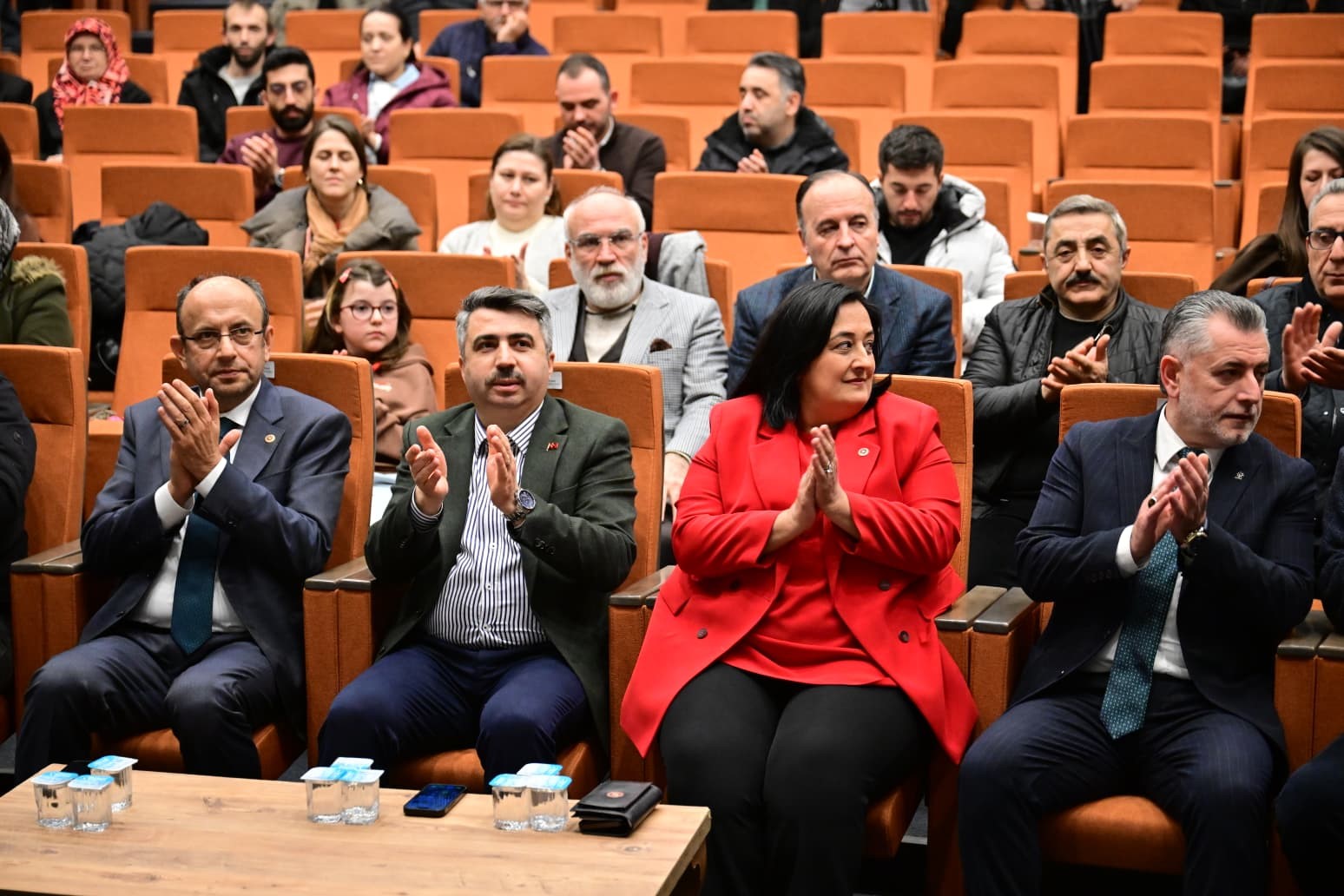 Büyük dönüşüm yolunda tapu seferberliği devam ediyor
