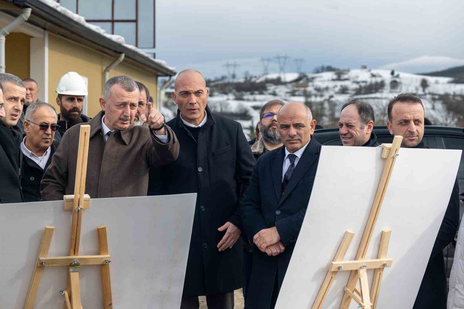 Büyükakın: "Kocaelispor’umuzu Avrupa standartlarında bir tesise kavuşturacağız"
Büyükakın: "Kocaelispor’umuzu Avrupa standartlarında bir tesise kavuşturacağız"