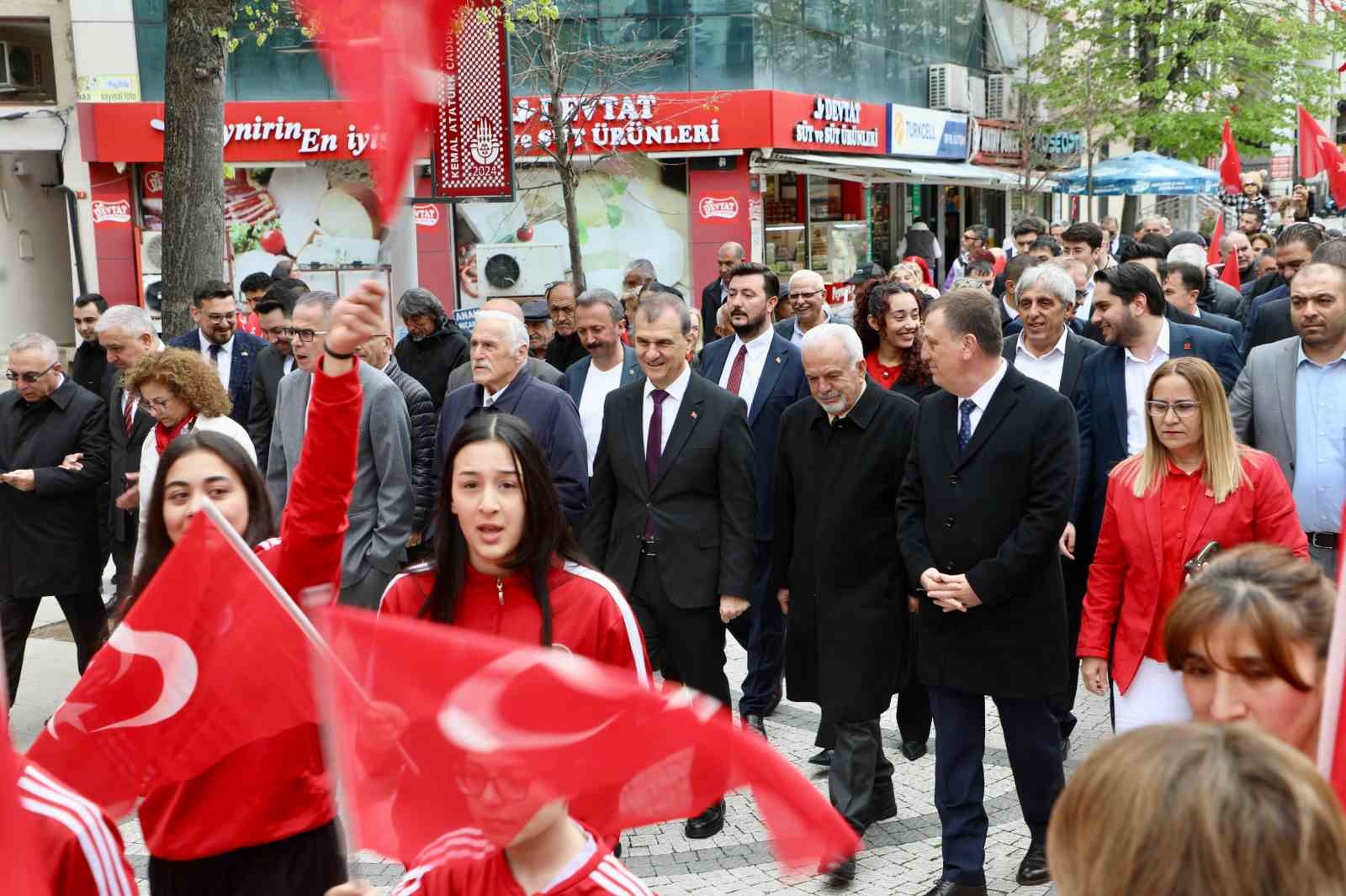 Büyükçekmece’de 23 Nisan gurur ve coşkuyla kutlandı
