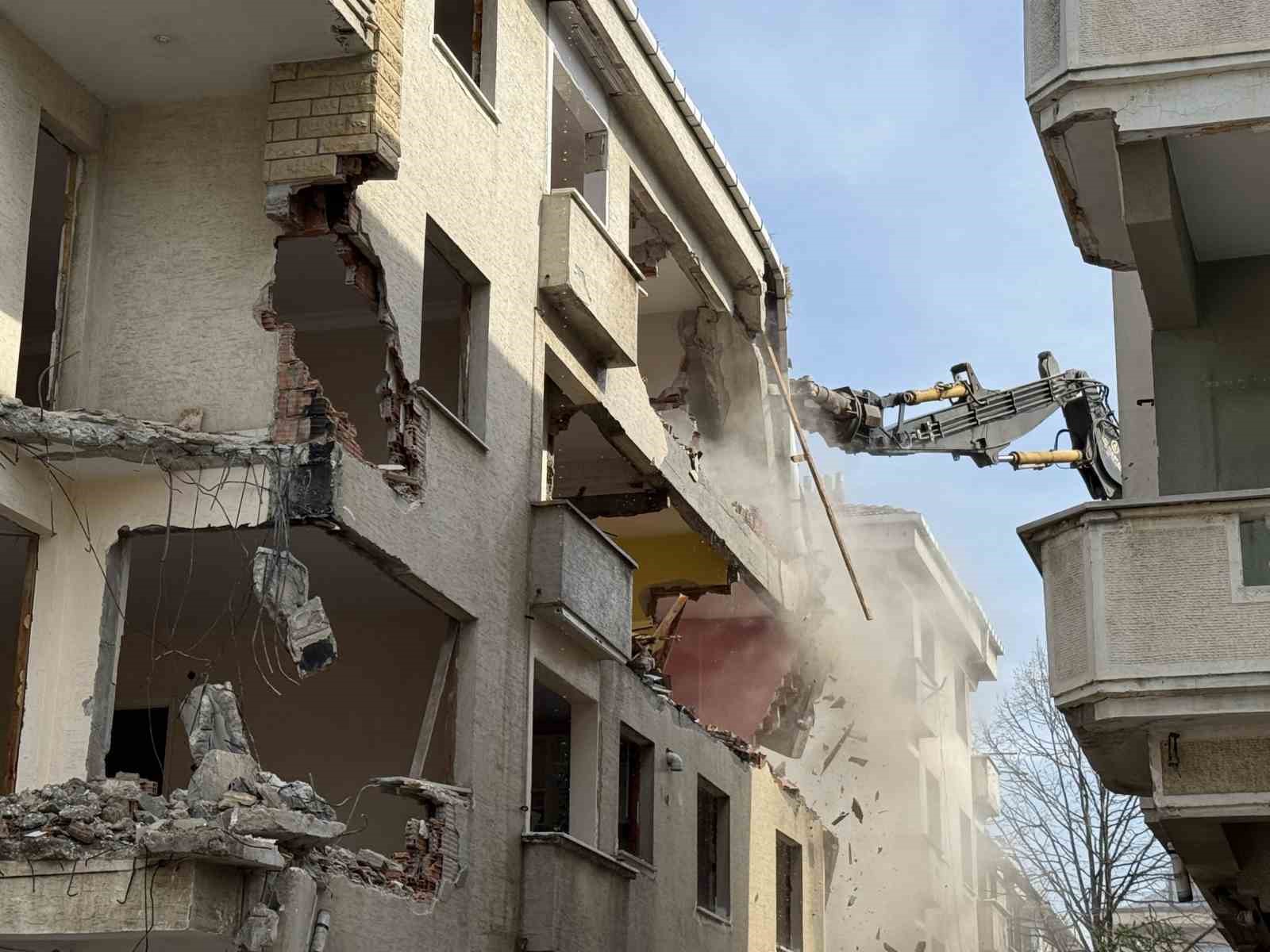 Büyükçekmece’de depremde yıkılma riski bulunan 5 binada kentsel dönüşüm
