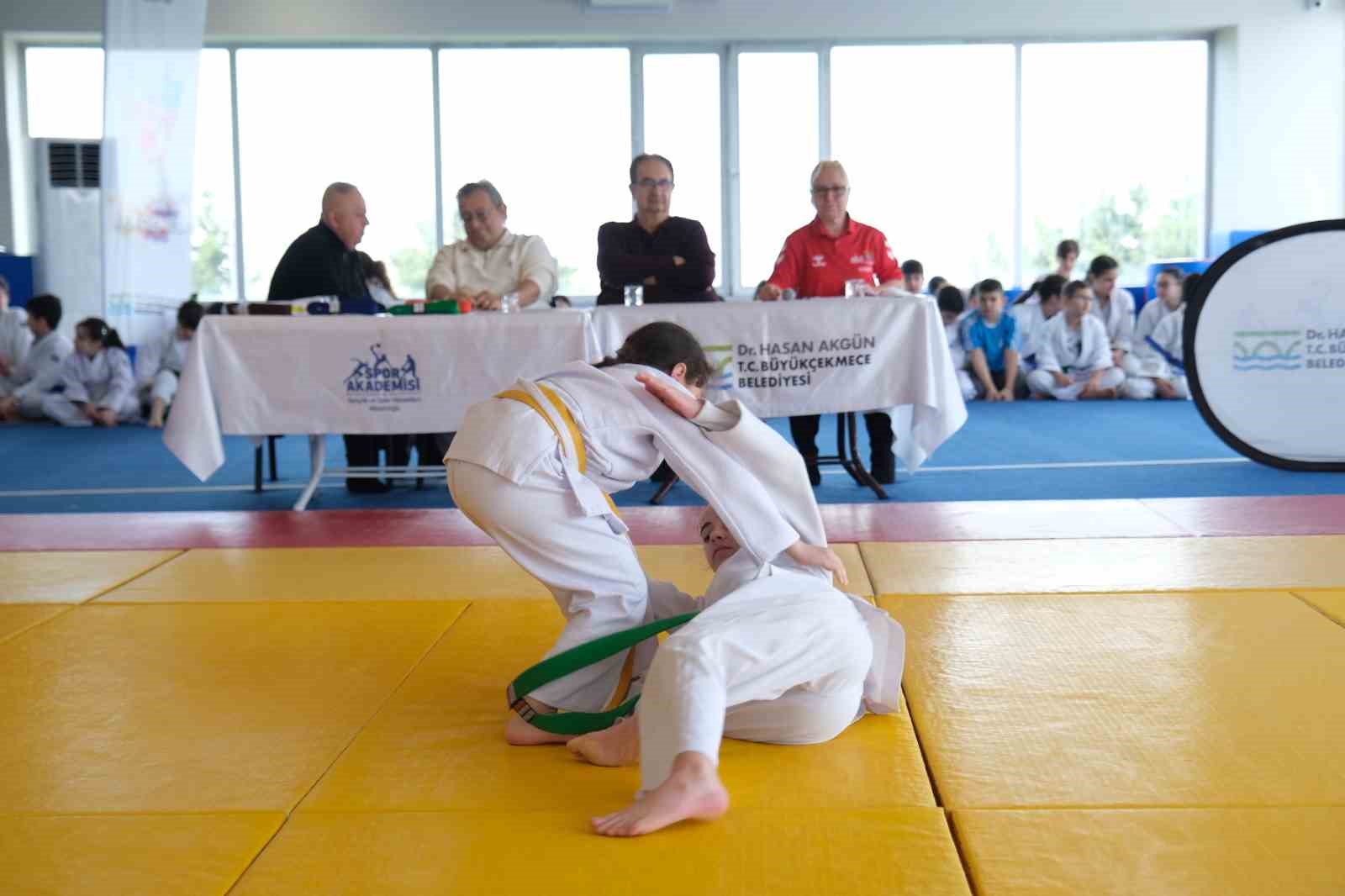 Büyükçekmeceli judocuların kuşak sınavı heyecanı
