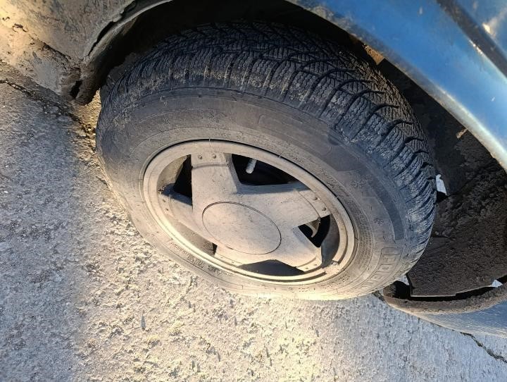 Büyükdere-Doğançayır yolundaki çukur trafiği tehlikeye atıyor
