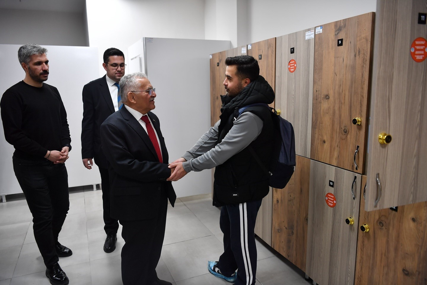 Büyükkılıç ve Boyraz, Talas Mevlana Sosyal Yaşam Merkezi’ni ziyaret etti
