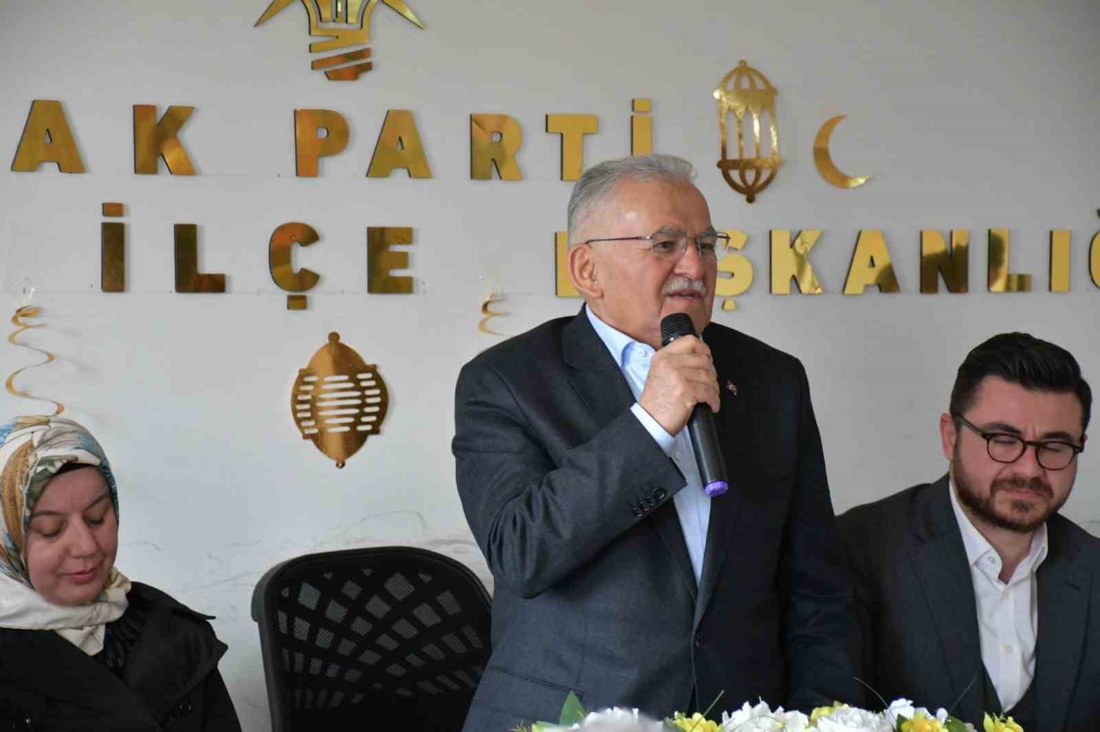 Büyükkılıç ve Okandan’dan Tomarza’ya ziyaret
