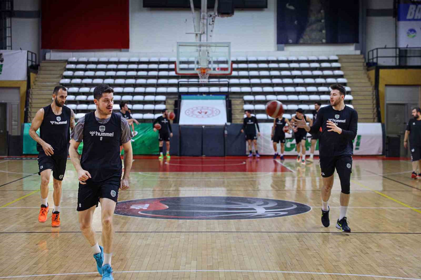 Büyükşehir Basketbol Play-off rakibini bekliyor
