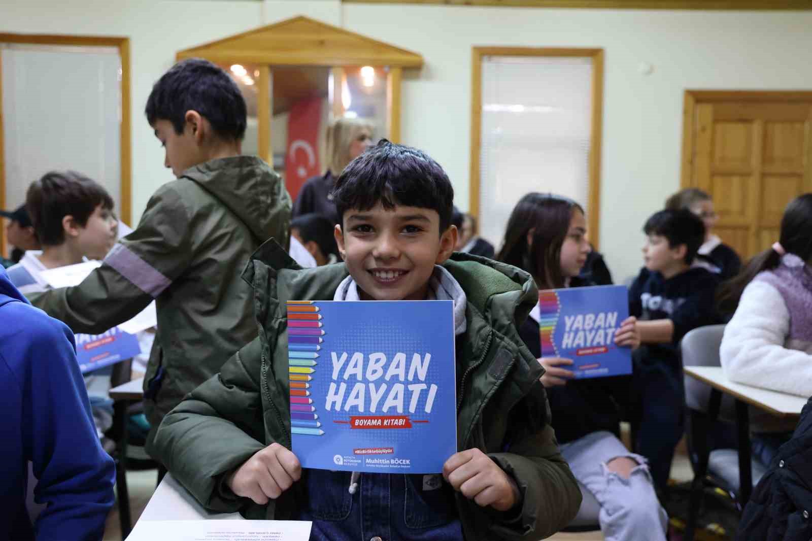 Büyükşehir Belediyesi çocuklara suyun önemini anlatıyor
