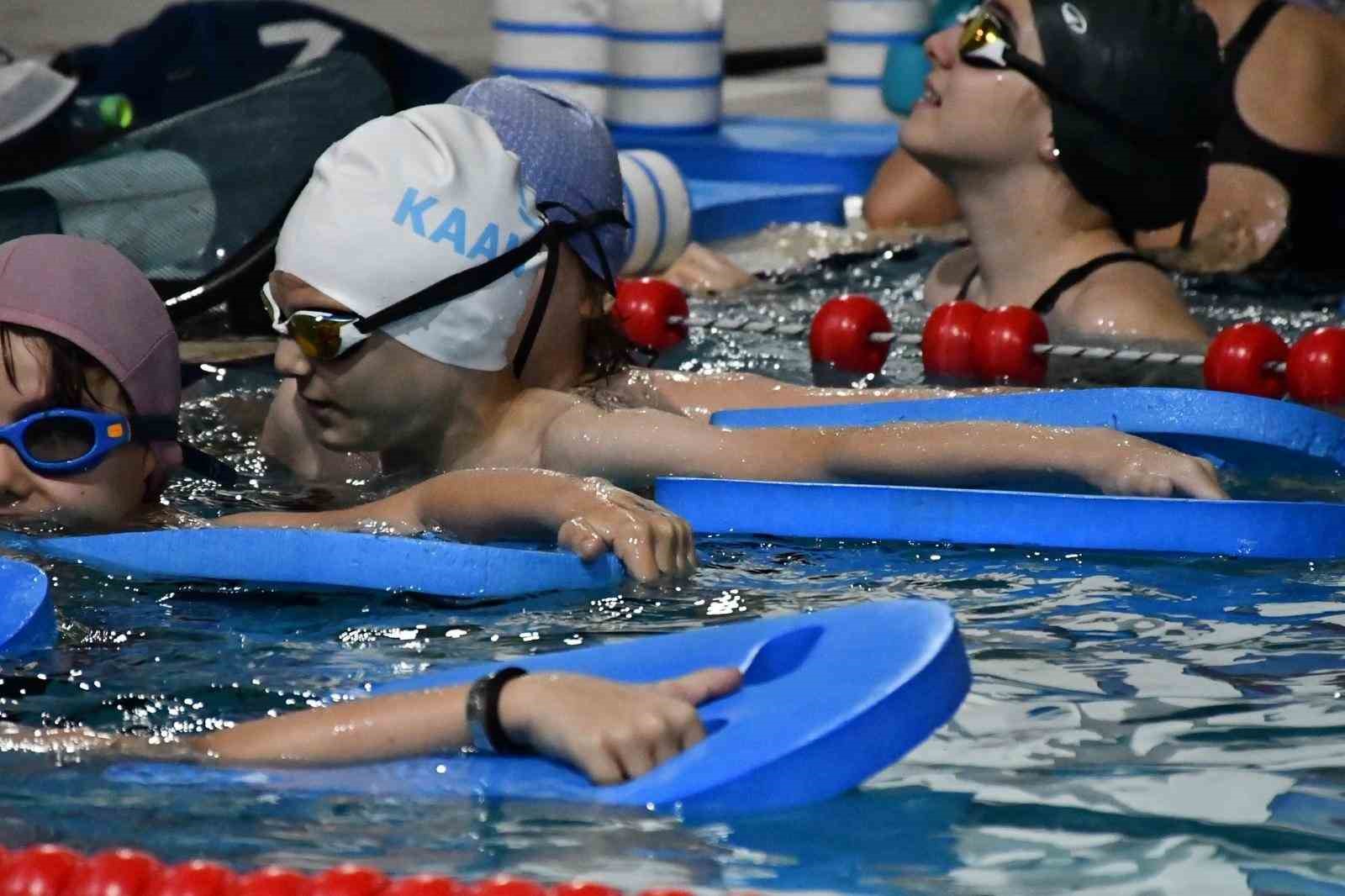 Büyükşehir Belediyespor, "Hedefi olan sporcular yetiştiriyoruz"
