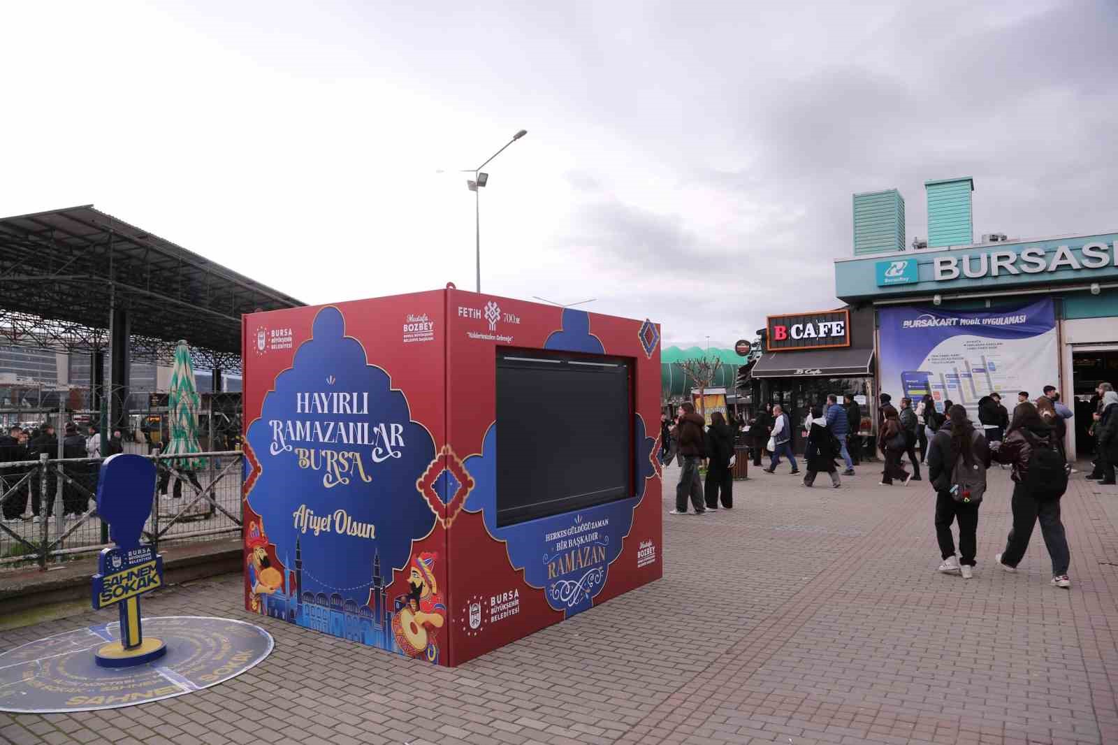 Büyükşehir, iftara yetişemeyenlerin yanında olacak
Büyükşehir, iftara yetişemeyenlerin yanında olacak