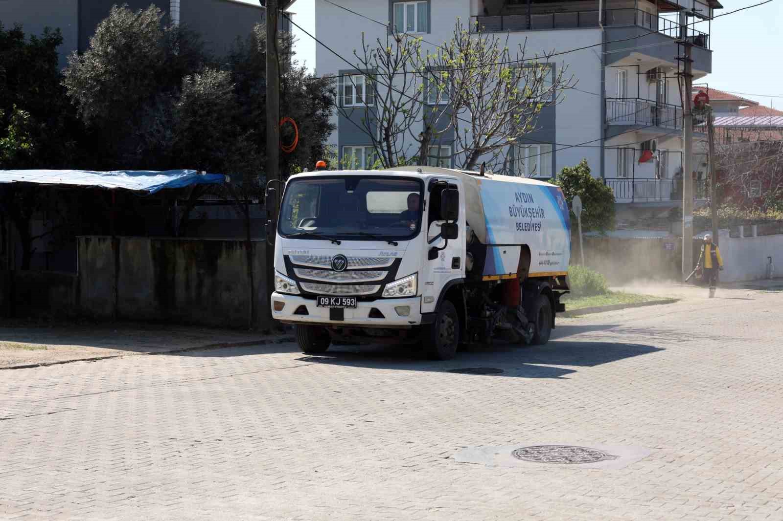 Büyükşehir il genelinde çalışmalarını sürdürüyor
