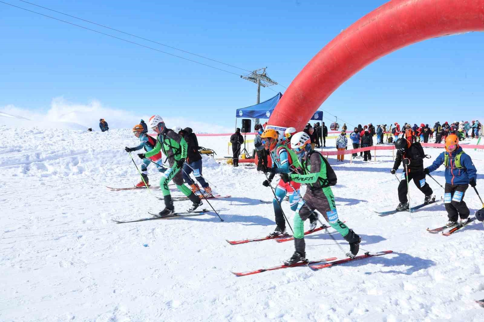 Büyükşehir ile zirvede büyük final: Uluslararası Erciyes Dağ Kayağı Yarışları sona erdi

