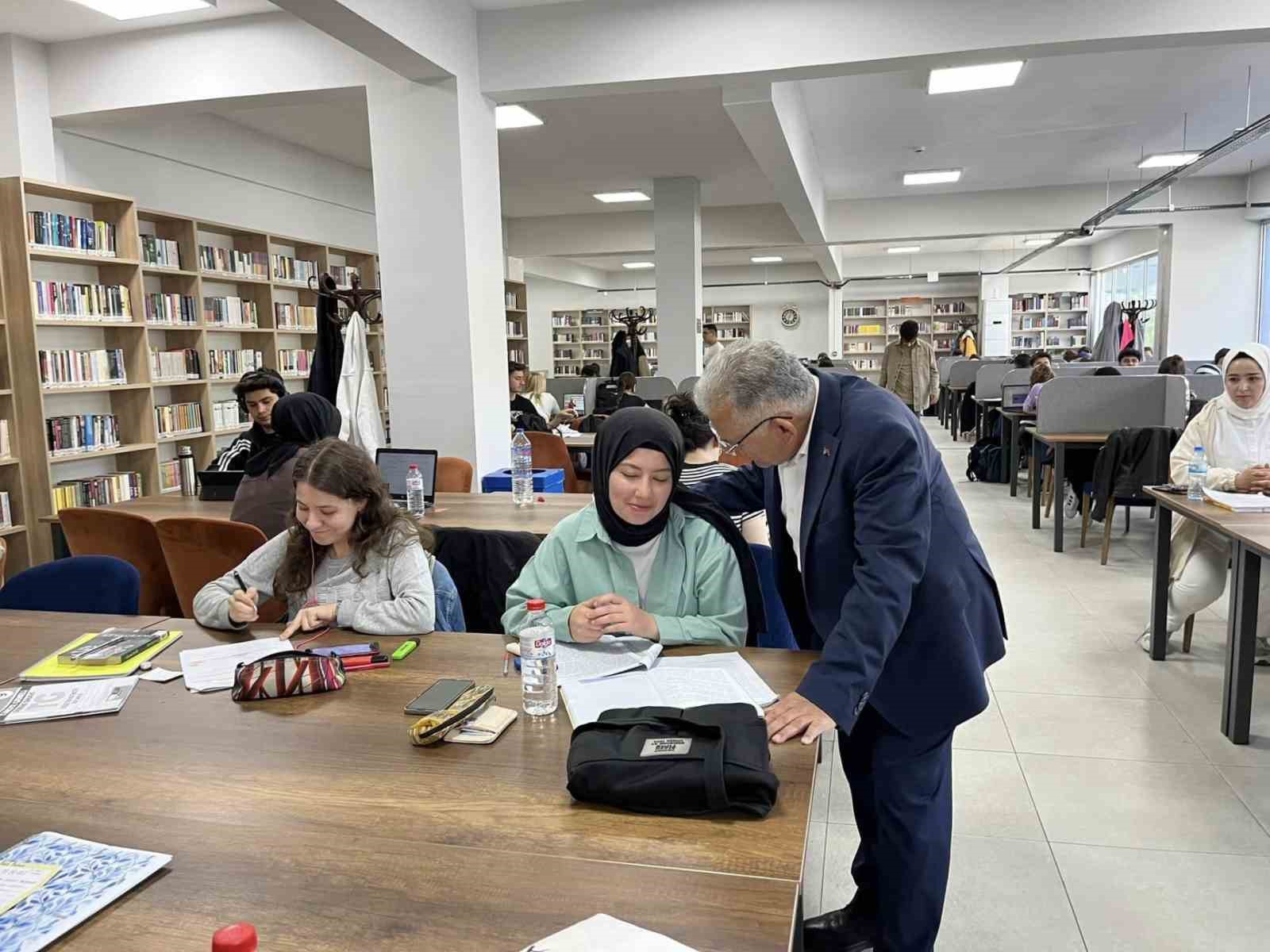 Büyükşehir kütüphaneleri 2025 yılında 2 milyon ziyaretçiyi ağırladı
