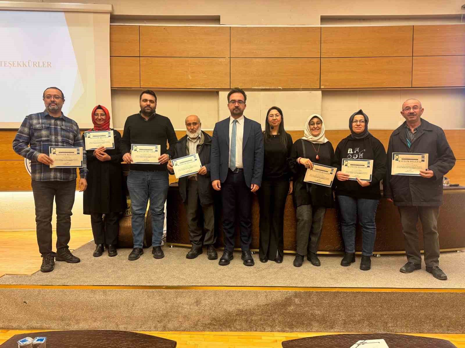 Büyükşehir, organik tarım eğitimi alan kursiyerlere sertifikalarını verdi
