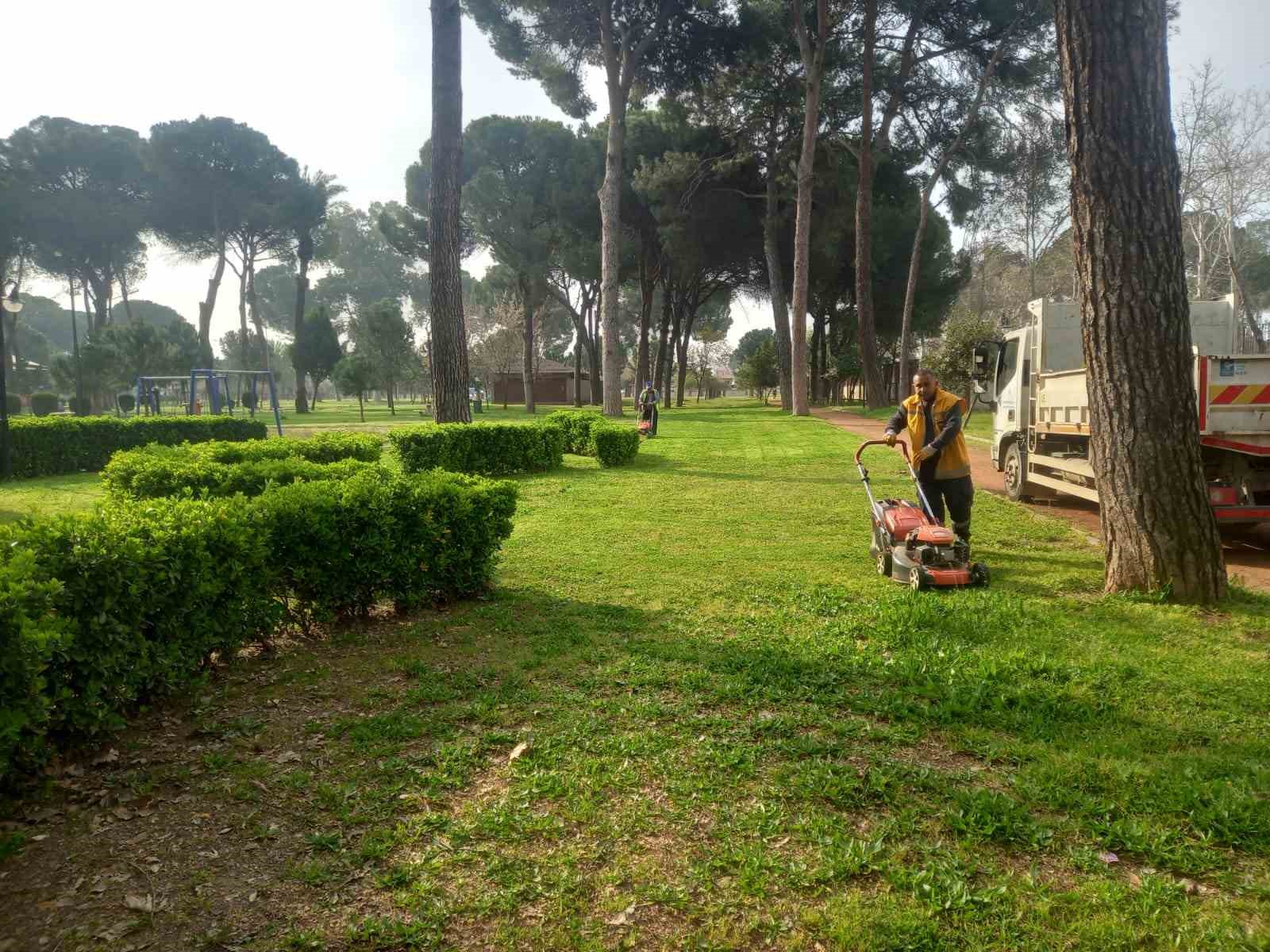 Büyükşehir sahaya indi, Nazilli bayrama hazırlandı
