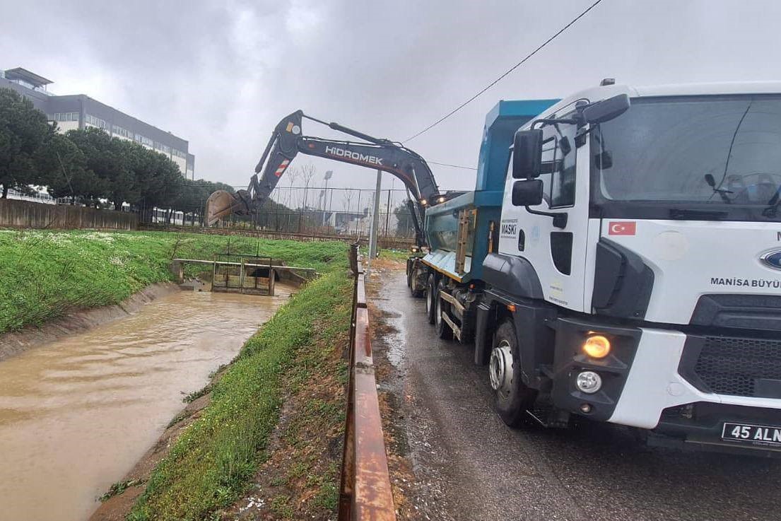 Büyükşehir ve MASKİ yağışa karşı teyakkuzda
