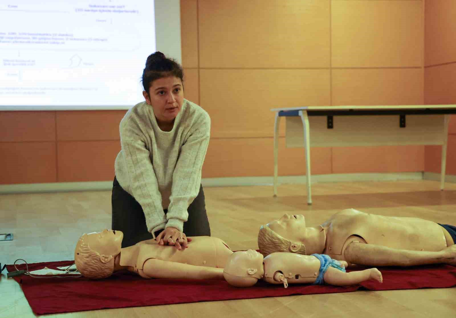 Büyükşehir’de ilk yardım eğitimi
