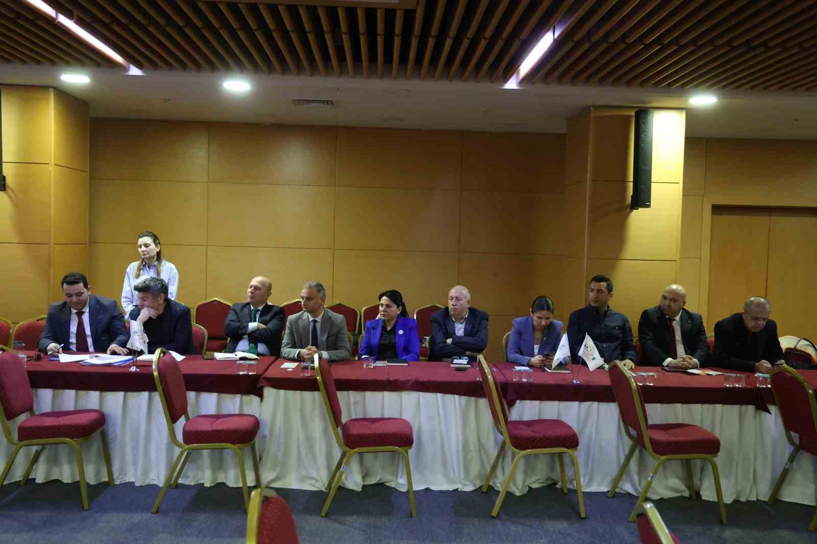 Büyükşehir’de "Kadın Dostu Kentler" toplantısı
Büyükşehir’de "Kadın Dostu Kentler" toplantısı