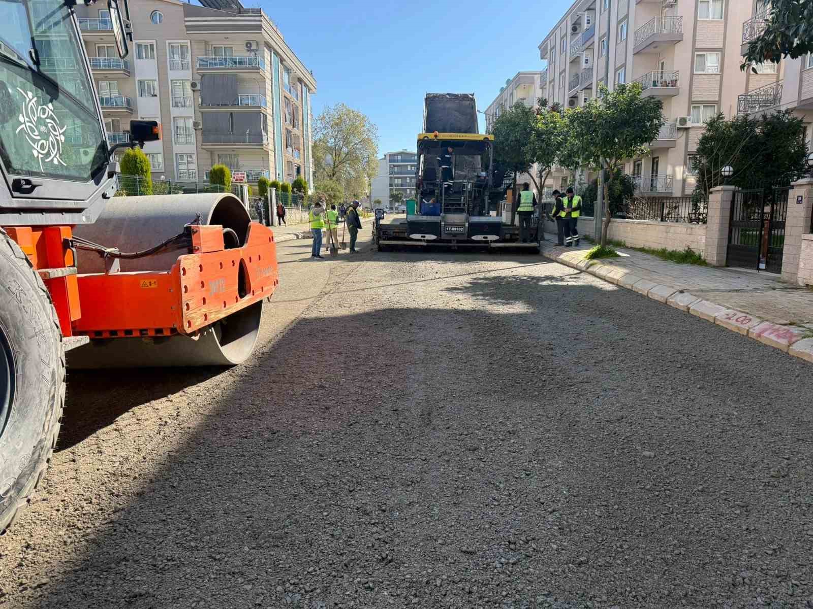 Büyükşehir’den 17 ilçede eş zamanlı ulaşım altyapısı çalışması
