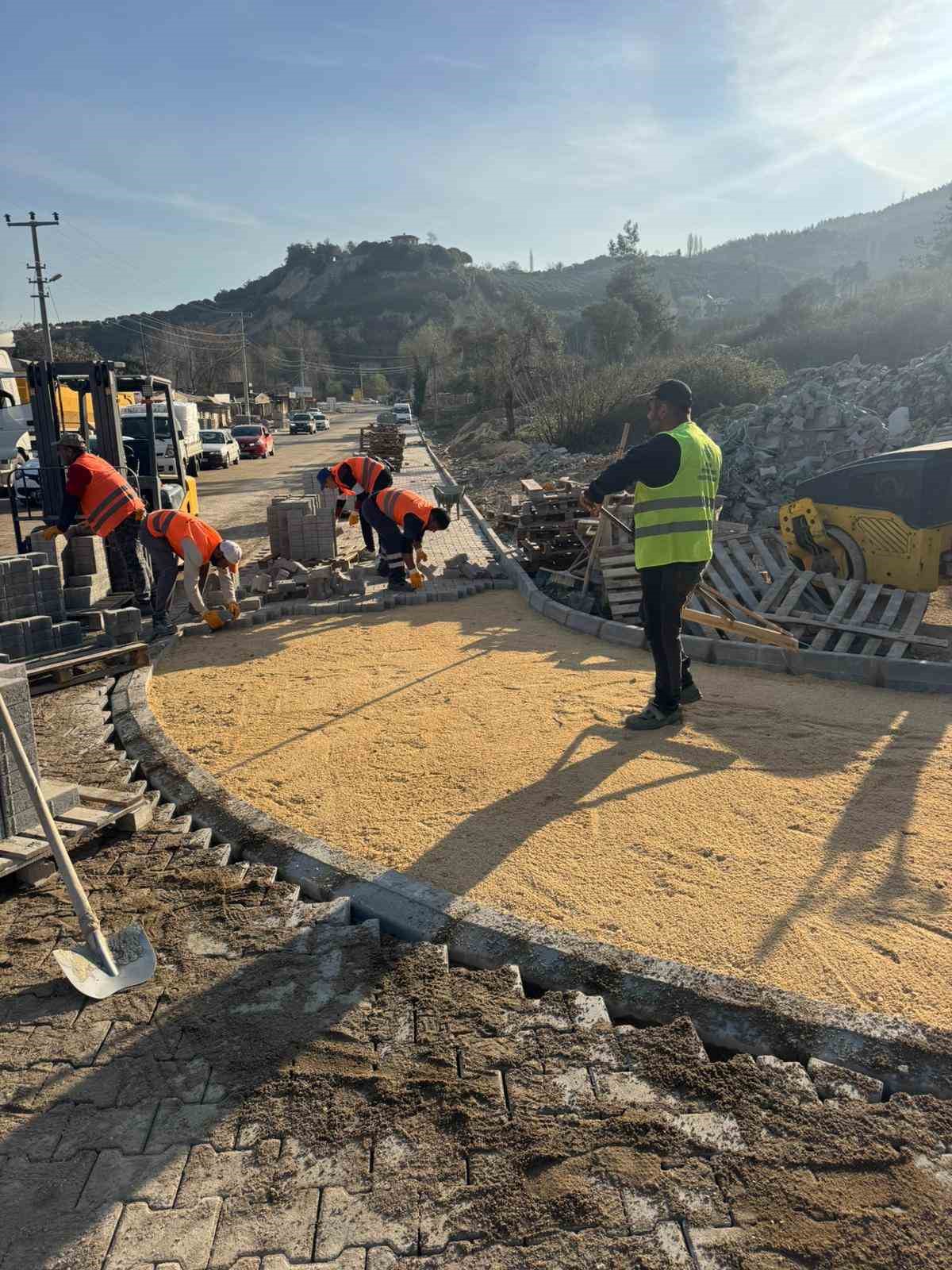 Büyükşehir’den 17 ilçede eş zamanlı ulaşım altyapısı çalışması
