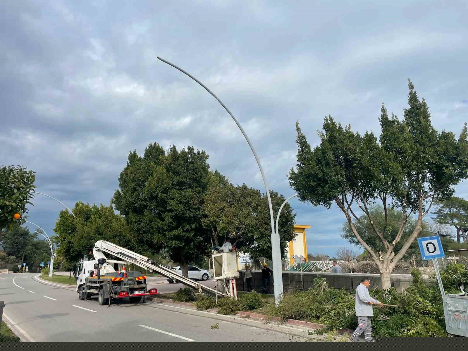 Büyükşehir’den Kemer’de peyzaj düzenlenesi

