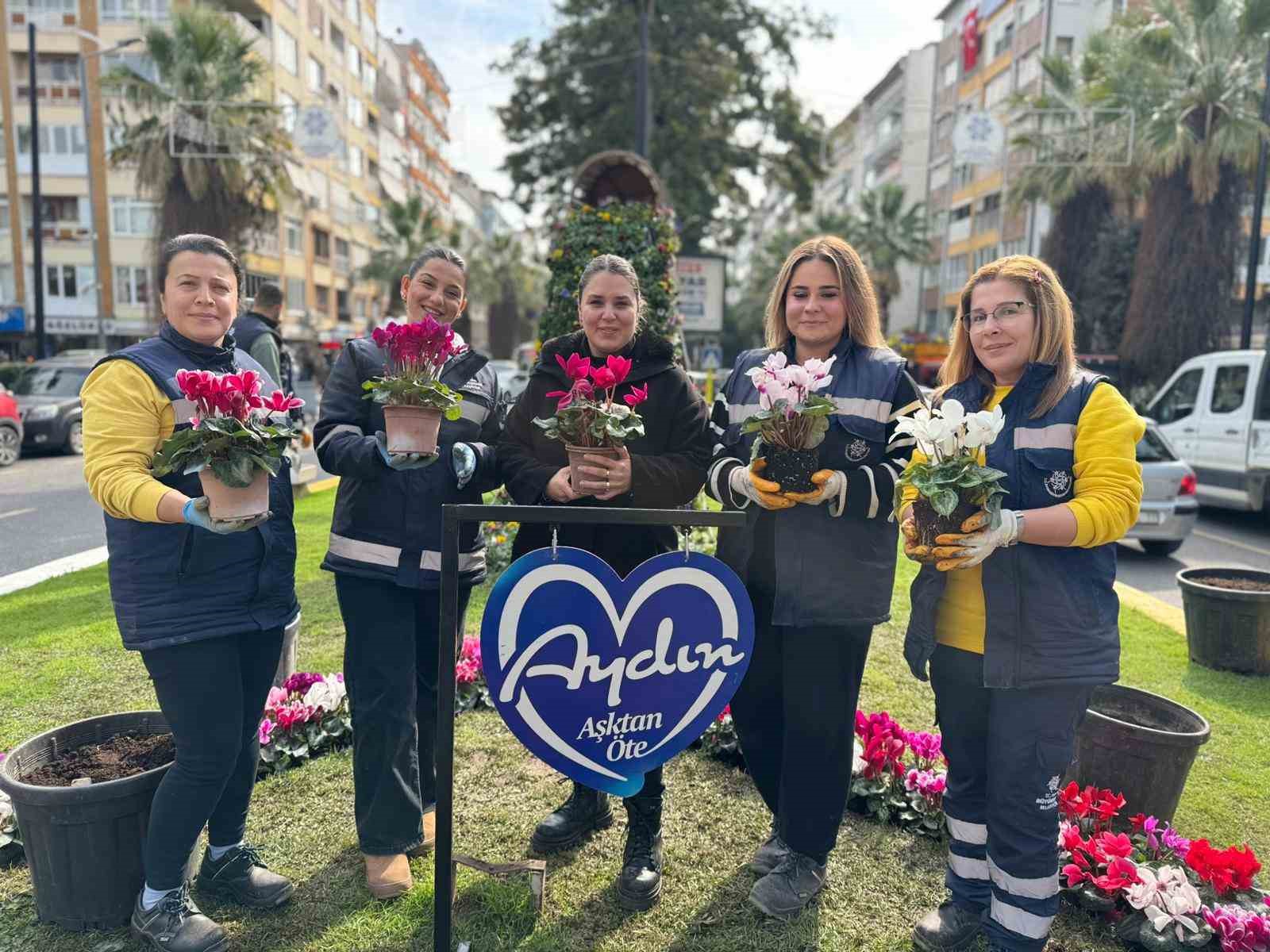 Büyükşehir’den kente ’Sevgililer Günü’ dokunuşu
