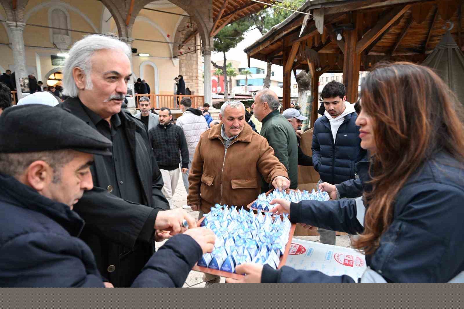 Büyükşehirden lokumlu bayramlaşma

