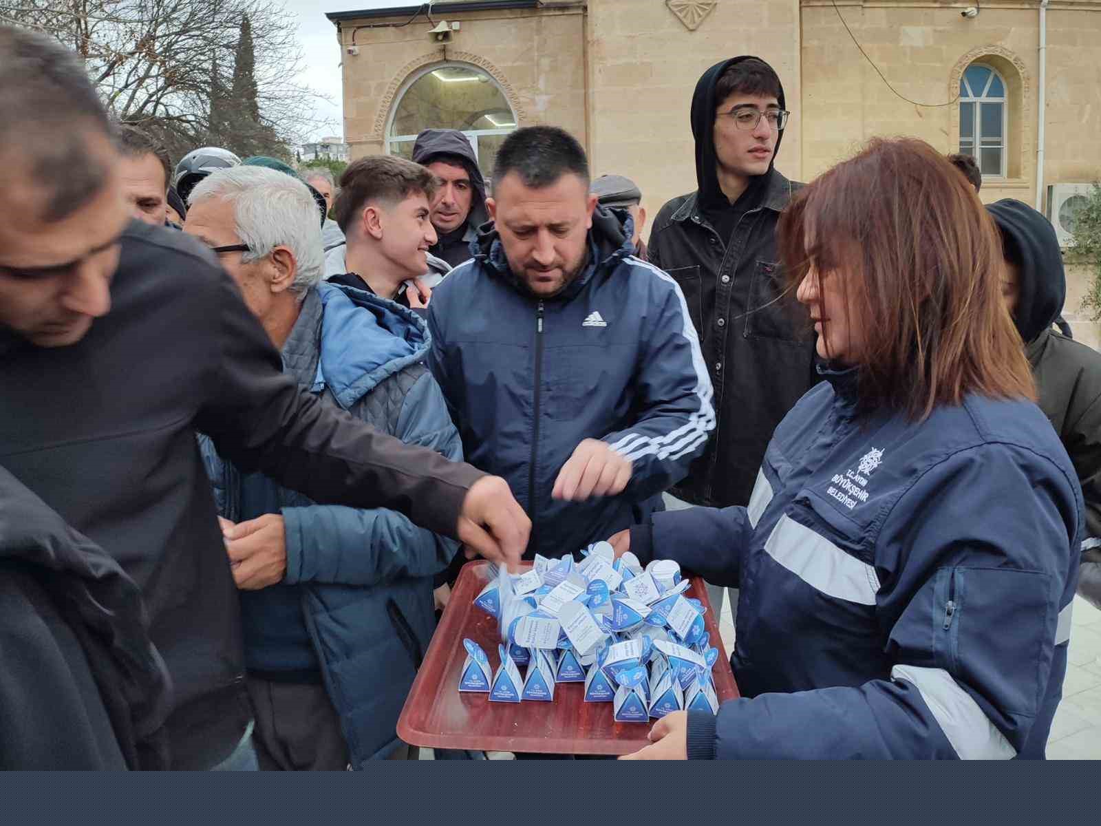 Büyükşehirden lokumlu bayramlaşma

