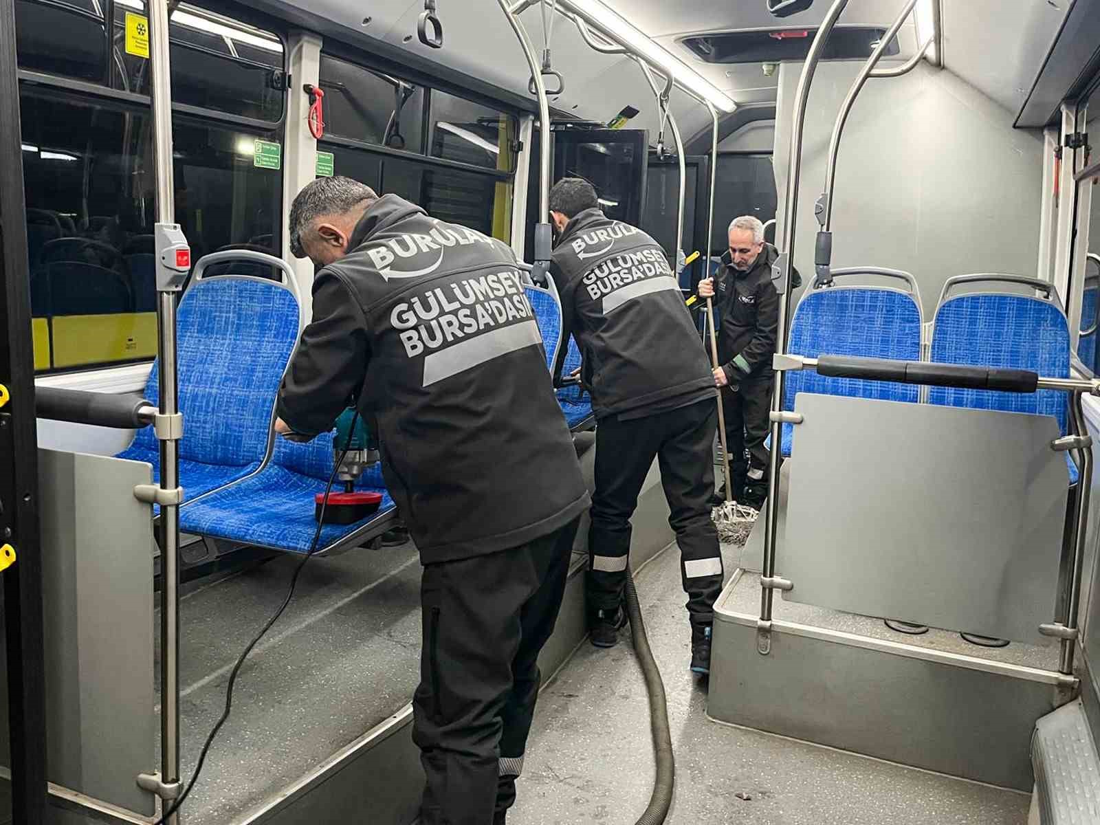 Büyükşehir’den ulaşımda bayram temizliği
