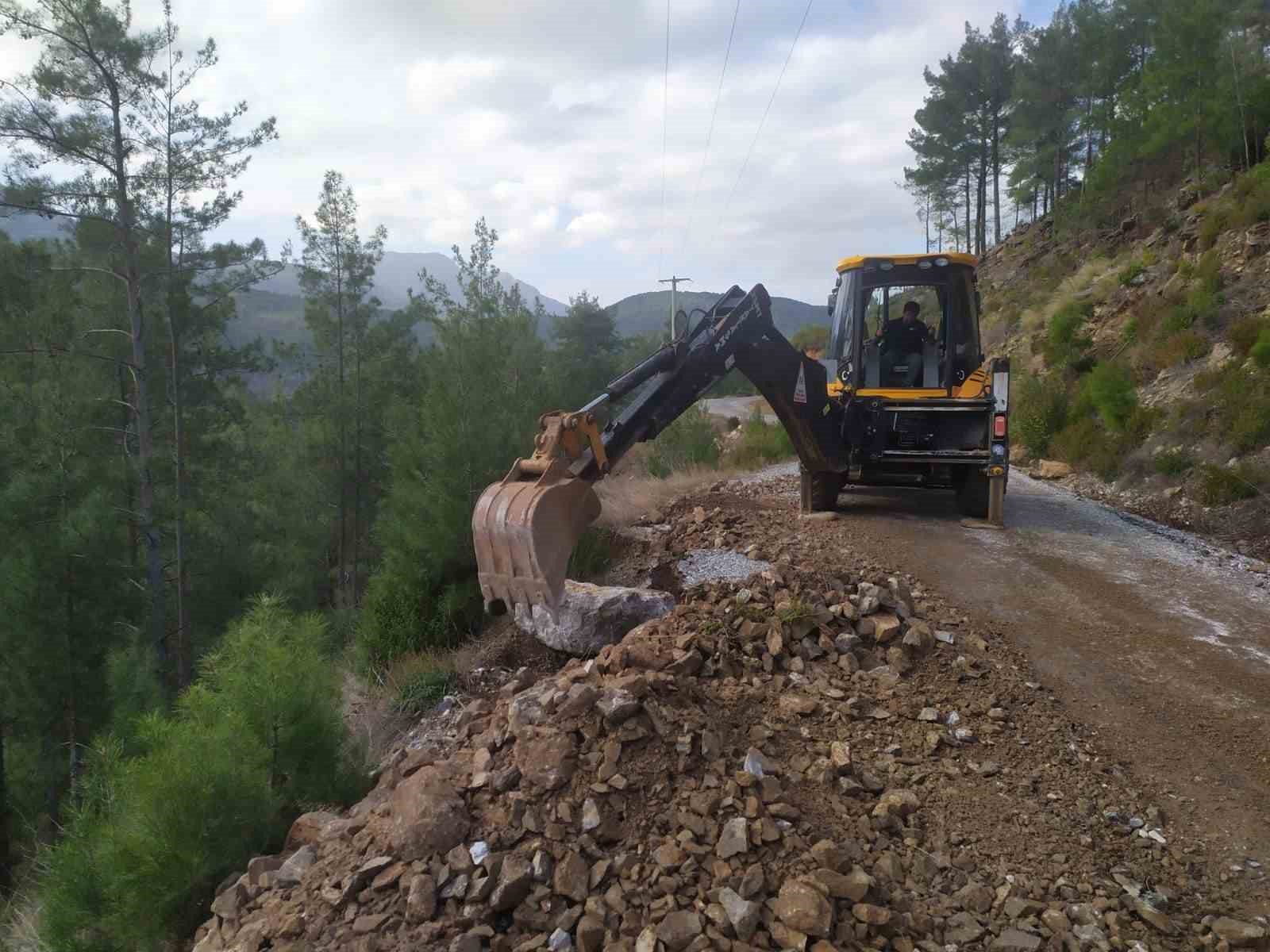 Büyükşehir’den yağışın ardından olumsuzluklara müdahale
