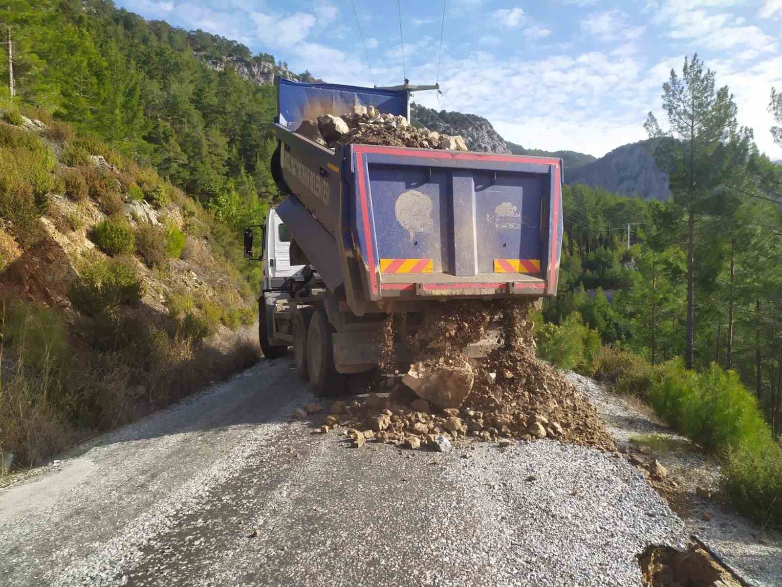 Büyükşehir’den yağışın ardından olumsuzluklara müdahale
