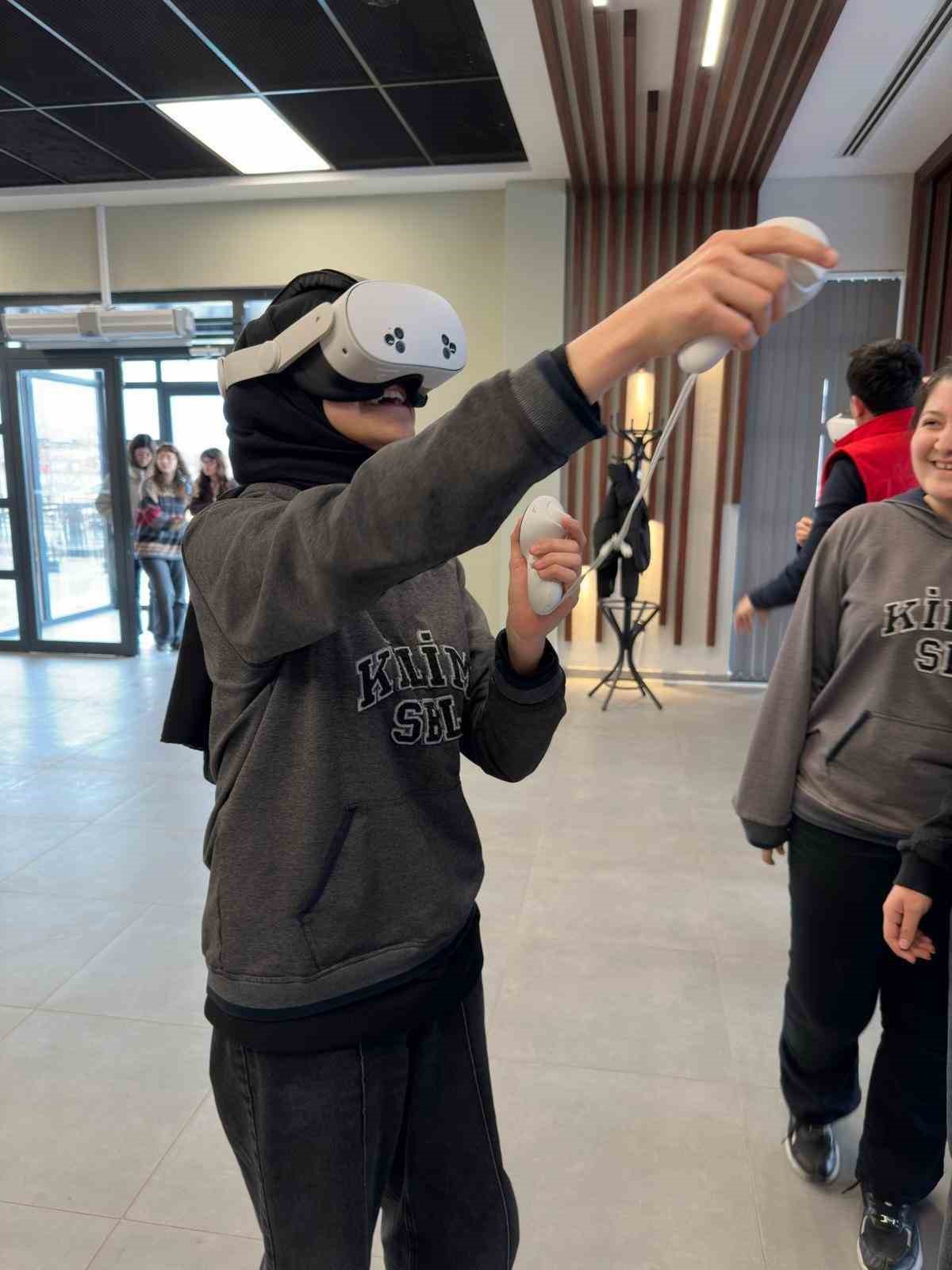 Büyükşehirin Bilişim Akademisi, Scientix 2026’ya ev sahipliği yaptı: Geleceğin kodlarını kadınlar yazıyor
