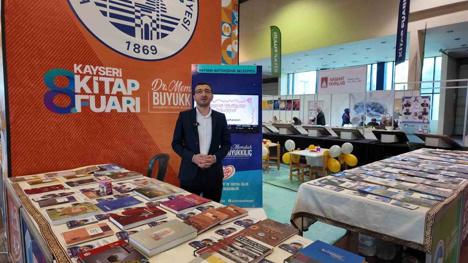 Büyükşehir’in Kültür Standı 8. Kayseri Kitap Fuarı’na renk katıyor
