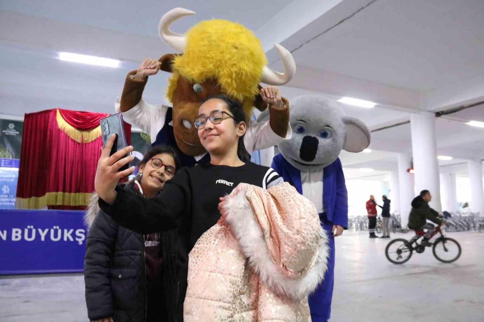 Büyükşehir’in Ramazan etkinlikleri Yenipazar’da vatandaşlarla buluştu
