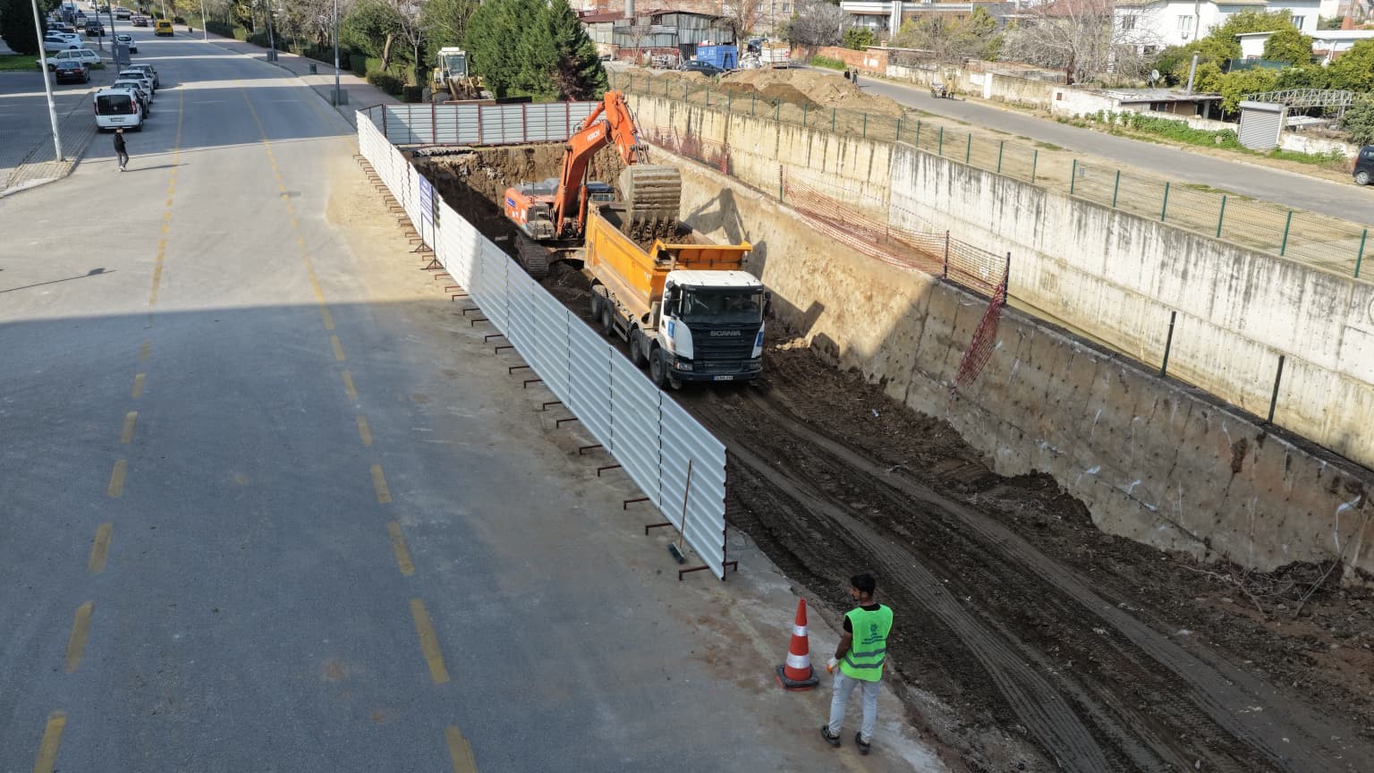 Büyükşehir’in ulaşım projeleri devam ediyor
