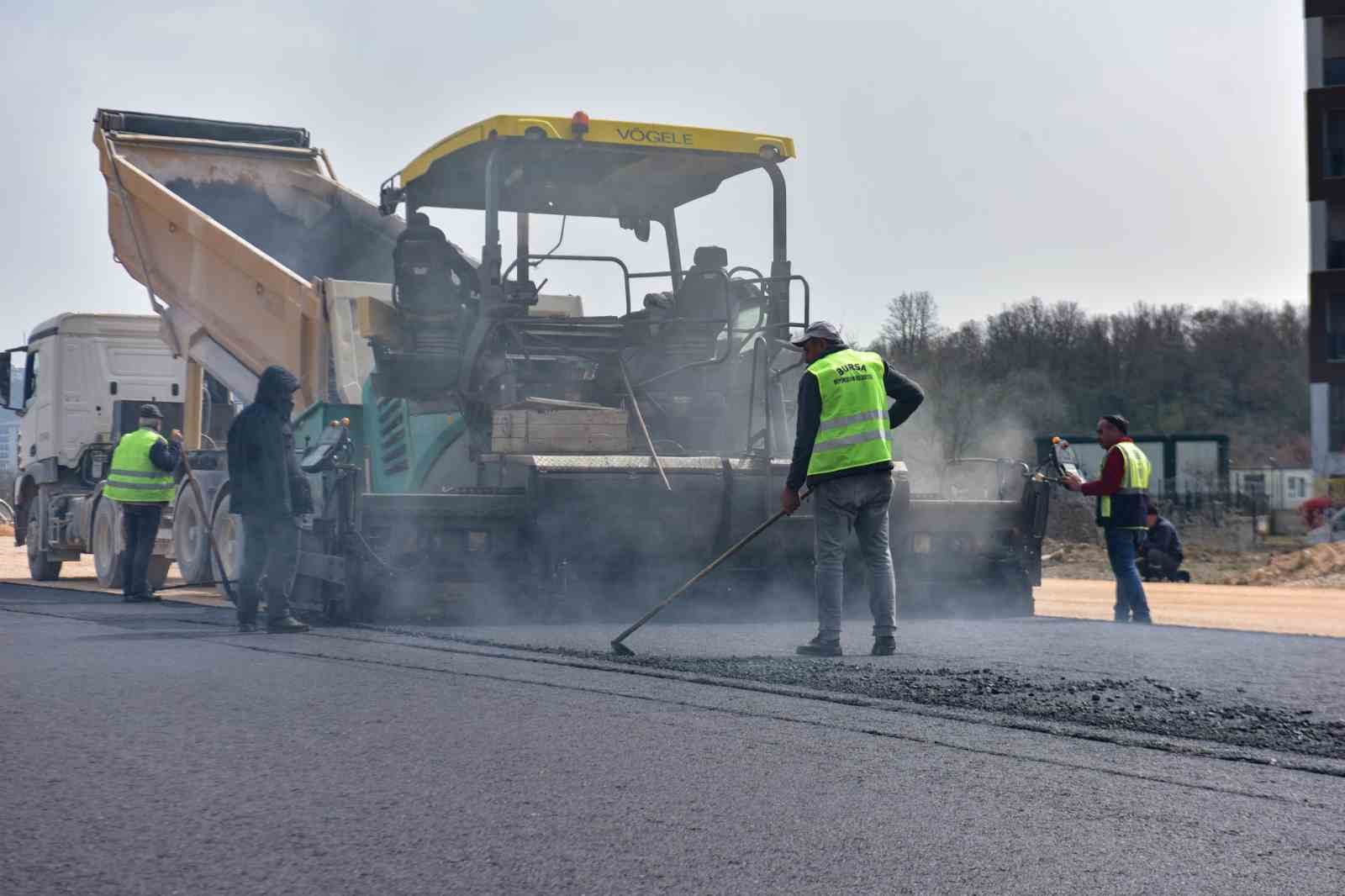 Büyükşehirle yeni yerleşimlere modern yollar
