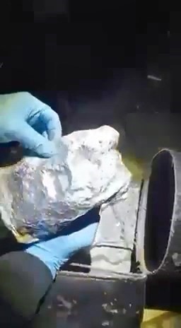 Buzdolabı kompresörüne saklanan uyuşturucuyu narkotik köpeği buldu
