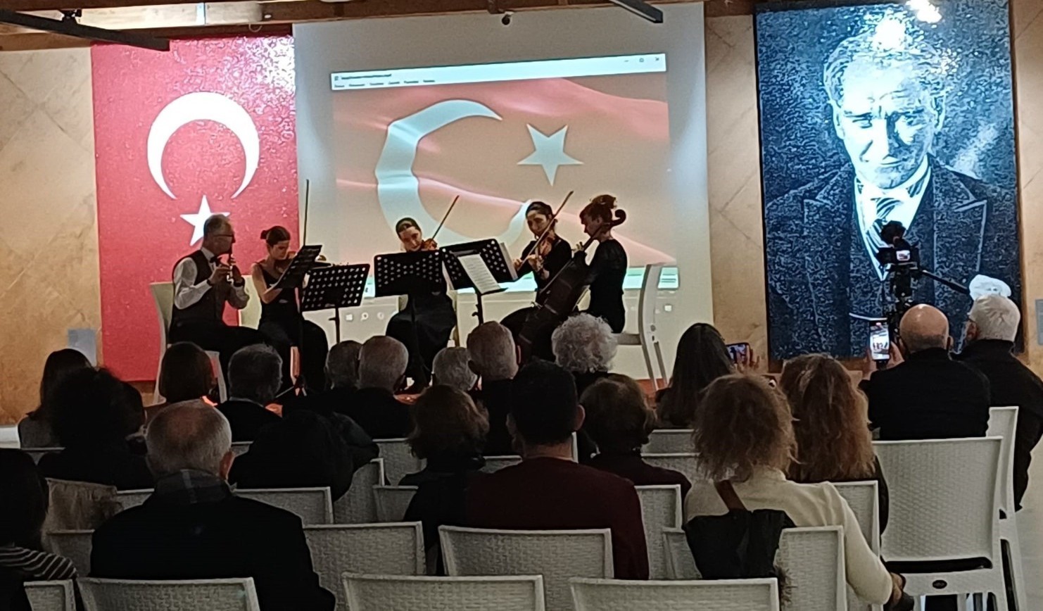 Cafer Sadık Abalıoğlu Eğitim ve Kültür Vakfı kültürel etkinliklere ev sahipliği yaptı
