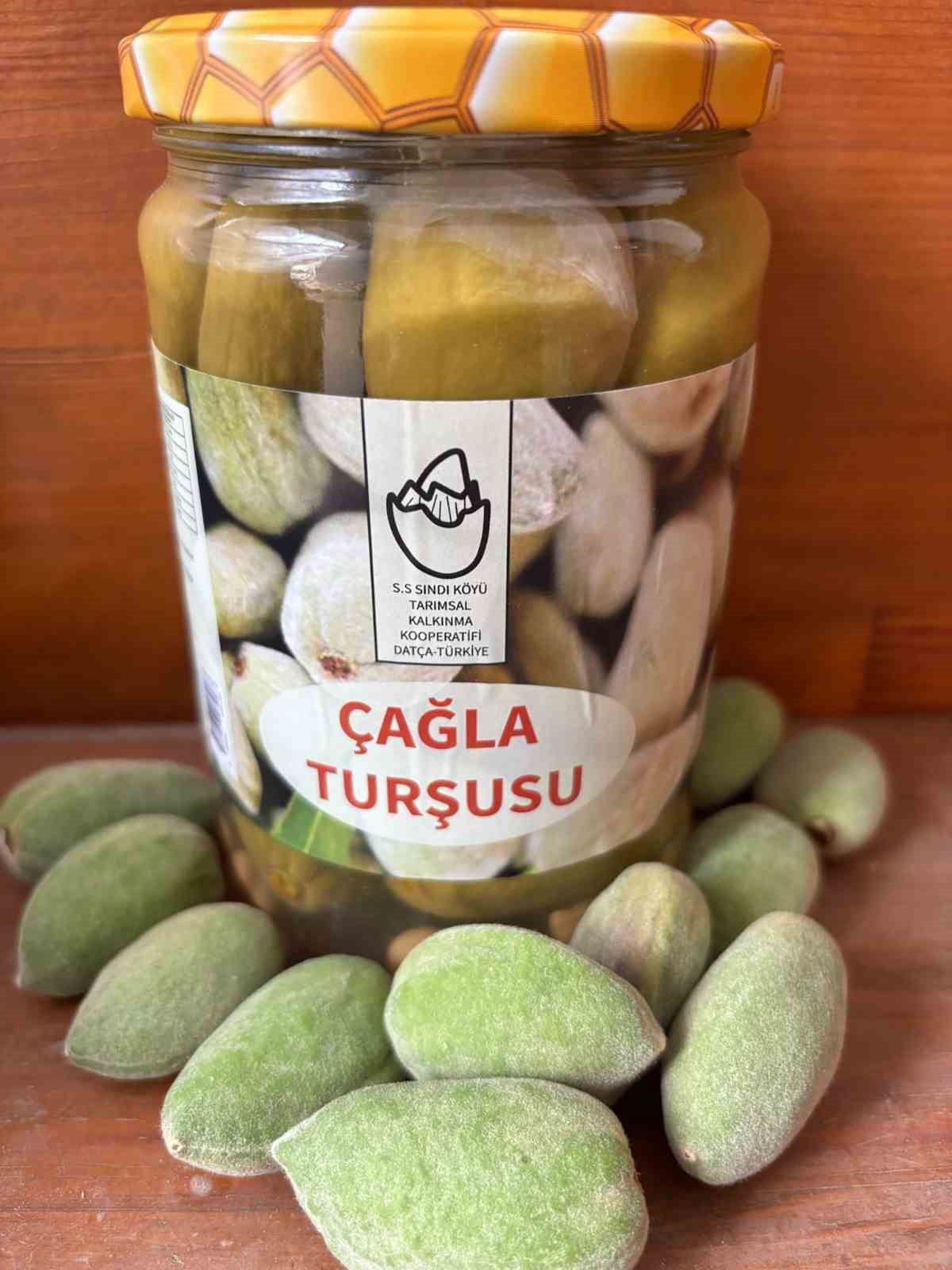 Çağla turşusundan kadın üreticilere ekonomik katkı
