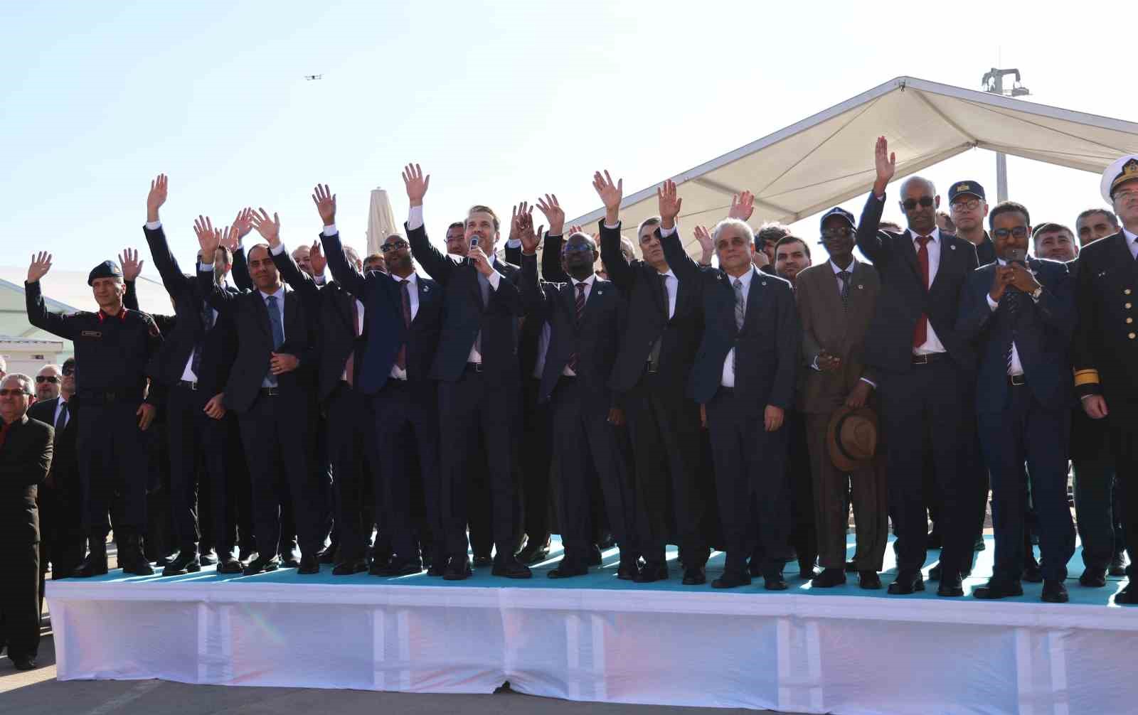 Çağrı Bey sondaj gemisi, Bakan Bayraktar’ın katıldığı törenle Somali’ye uğurlandı
