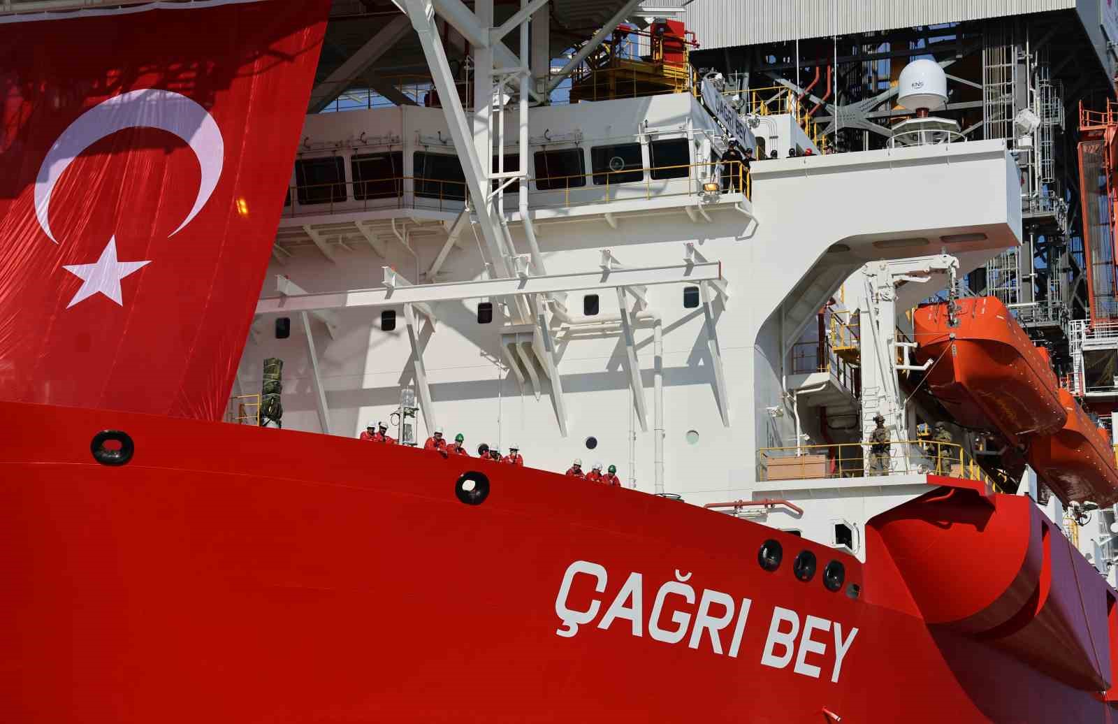 Çağrı Bey sondaj gemisi, Bakan Bayraktar’ın katıldığı törenle Somali’ye uğurlandı
