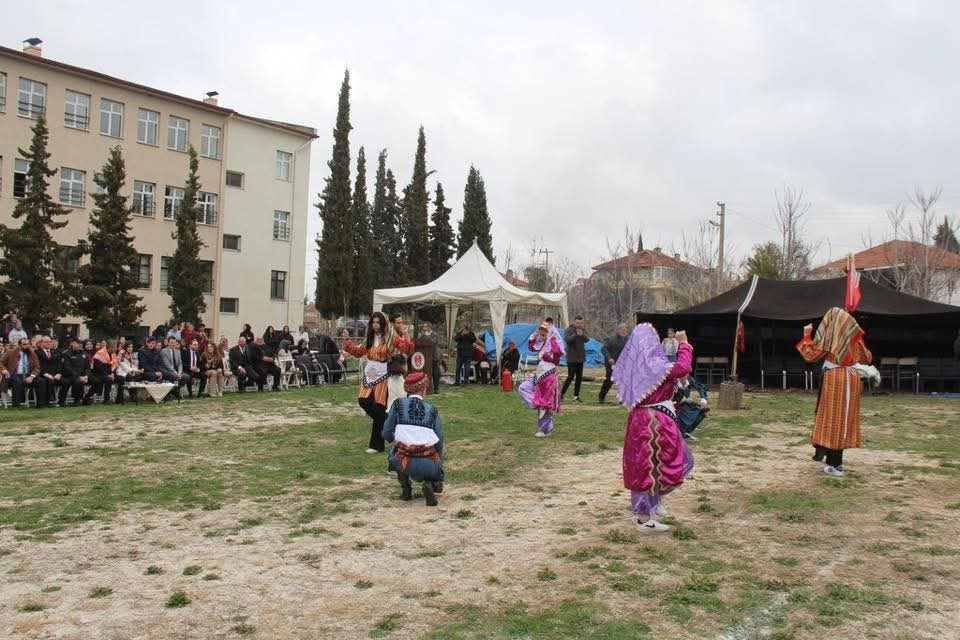 Çal’da Nevruz Bayramı renkli görüntülere sahne oldu
