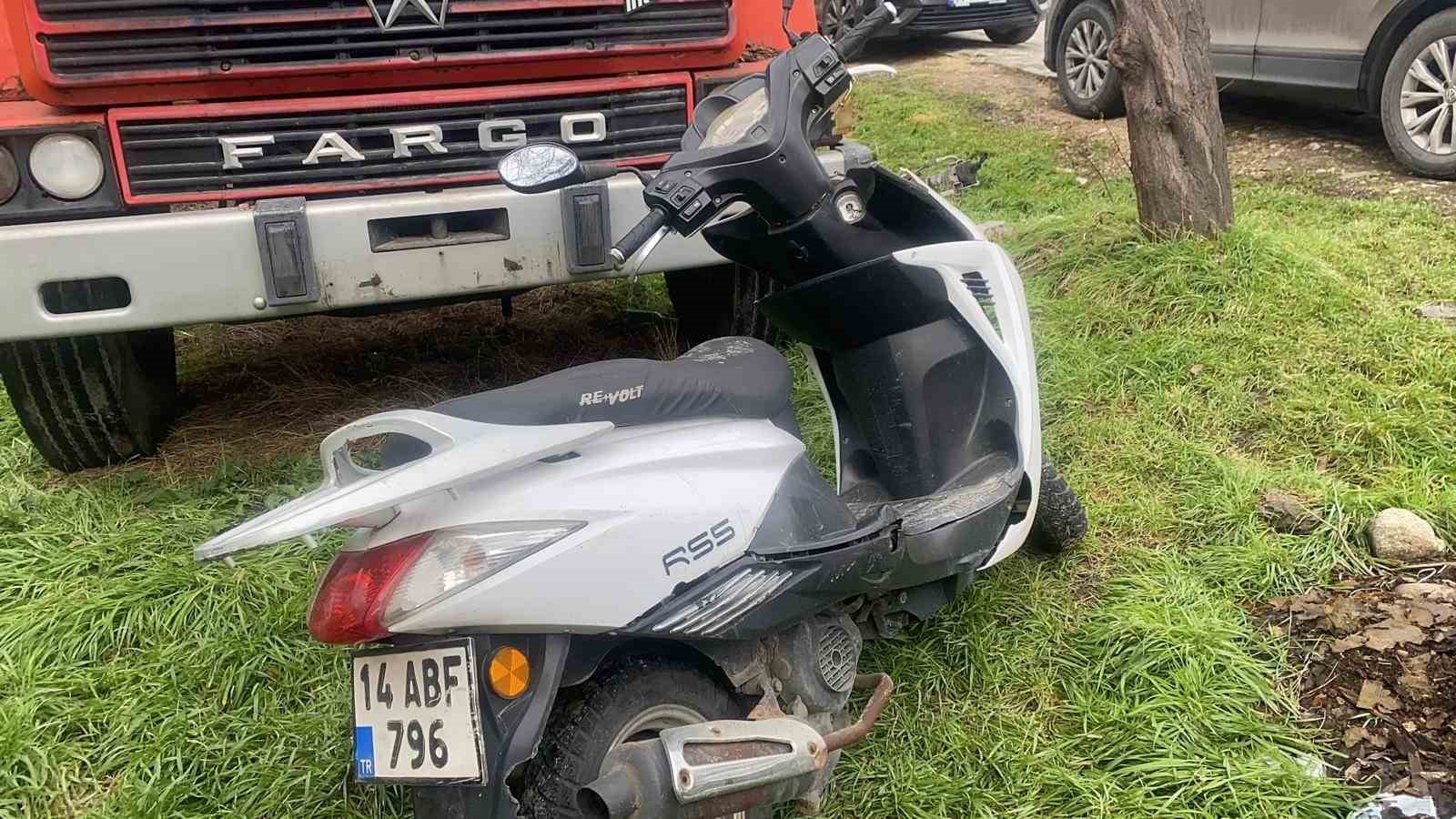 Çaldıkları motosikleti çalıştıramayan hırsızlar zarar verip bıraktı
Çaldıkları motosikleti çalıştıramayan hırsızlar zarar verip bıraktı