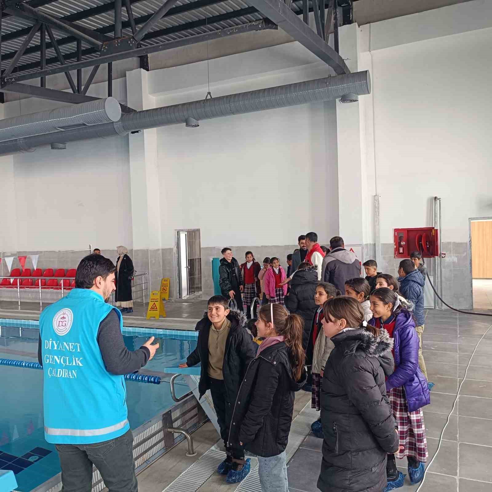 Çaldıranlı öğrenciler hem eğlendi hem öğrendi
Çaldıranlı öğrenciler hem eğlendi hem öğrendi