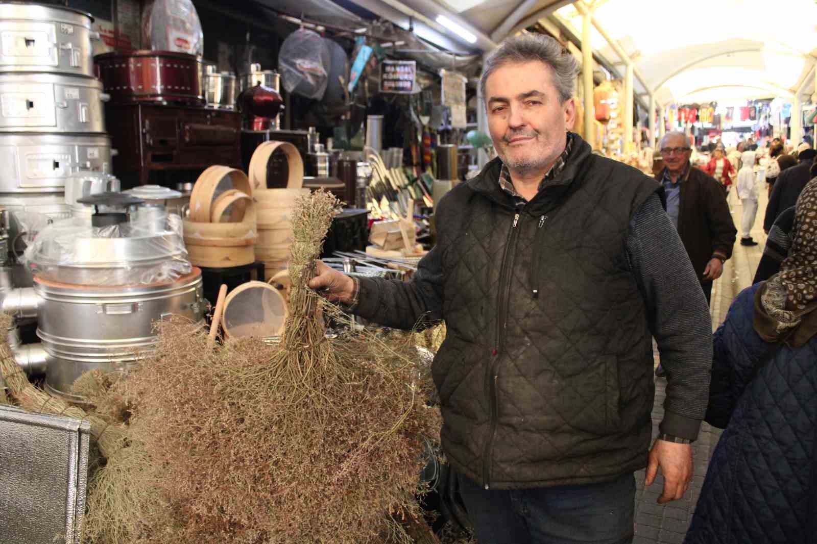 Çalı süpürgesi teknolojiye direniyor
Çalı süpürgesi teknolojiye direniyor