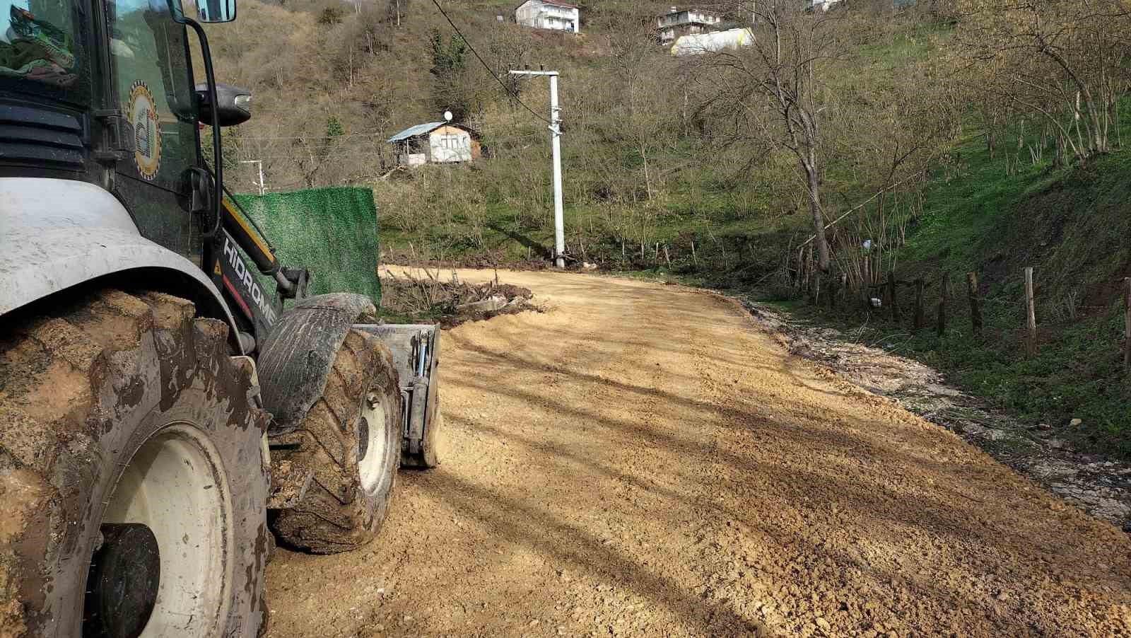 Çalışmalar yaz kış durmadı
