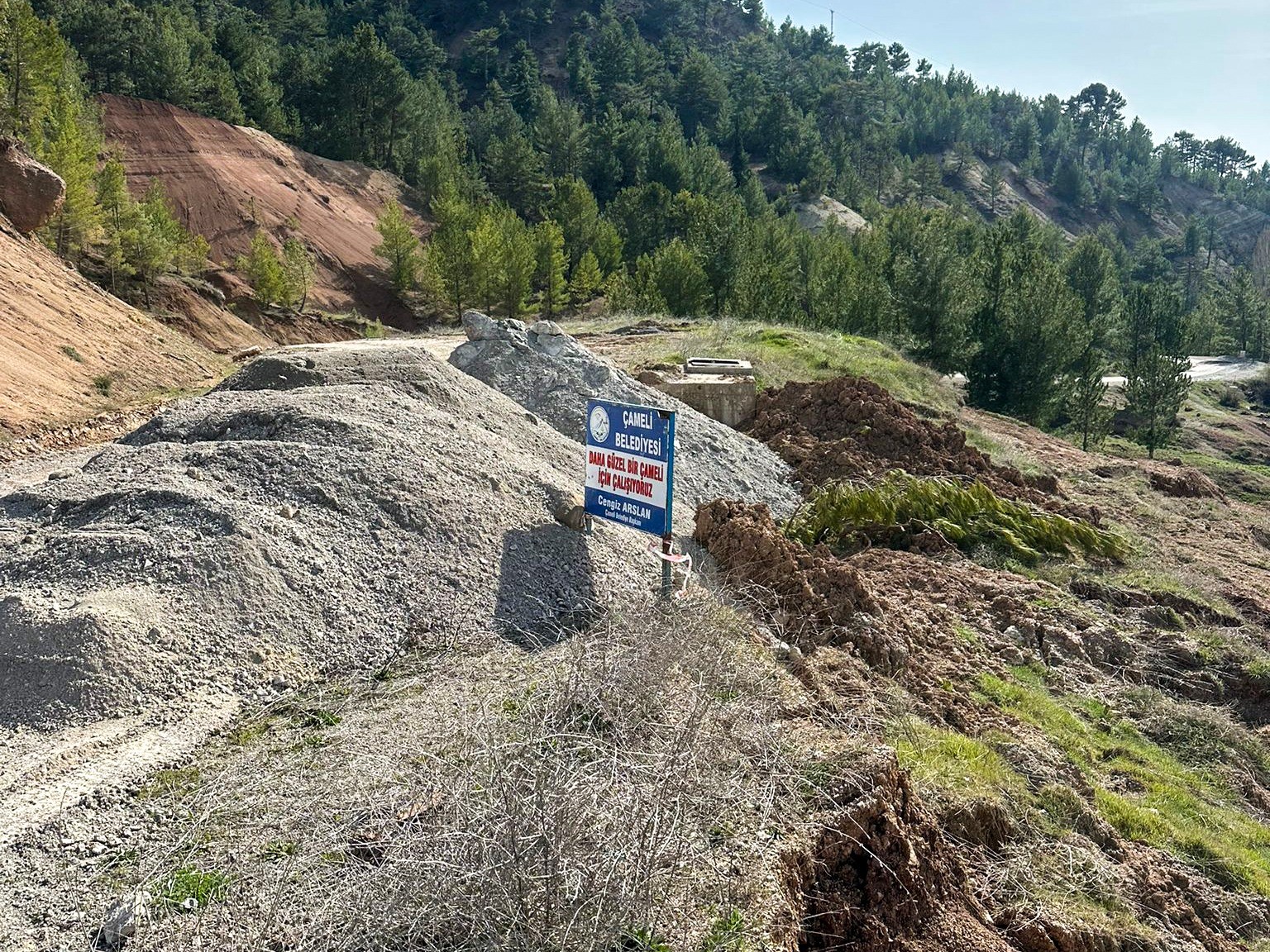 Çameli Belediyesinden aralıksız yol çalışması

